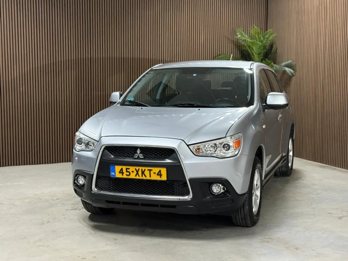 Mitsubishi ASX 1.6 IntroEd ClearTec Grijs - 2