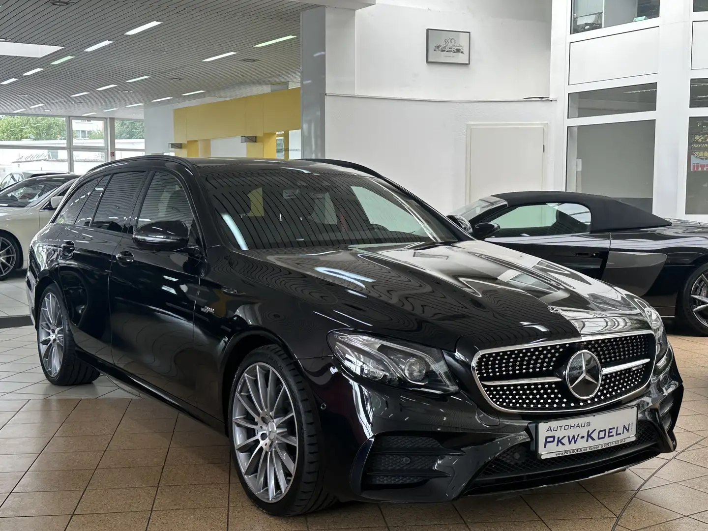 Mercedes-Benz E 53 AMG 4M+*PANO*NiGHT*360°*DiSTRO*LED*ToT*SPuR Noir - 2