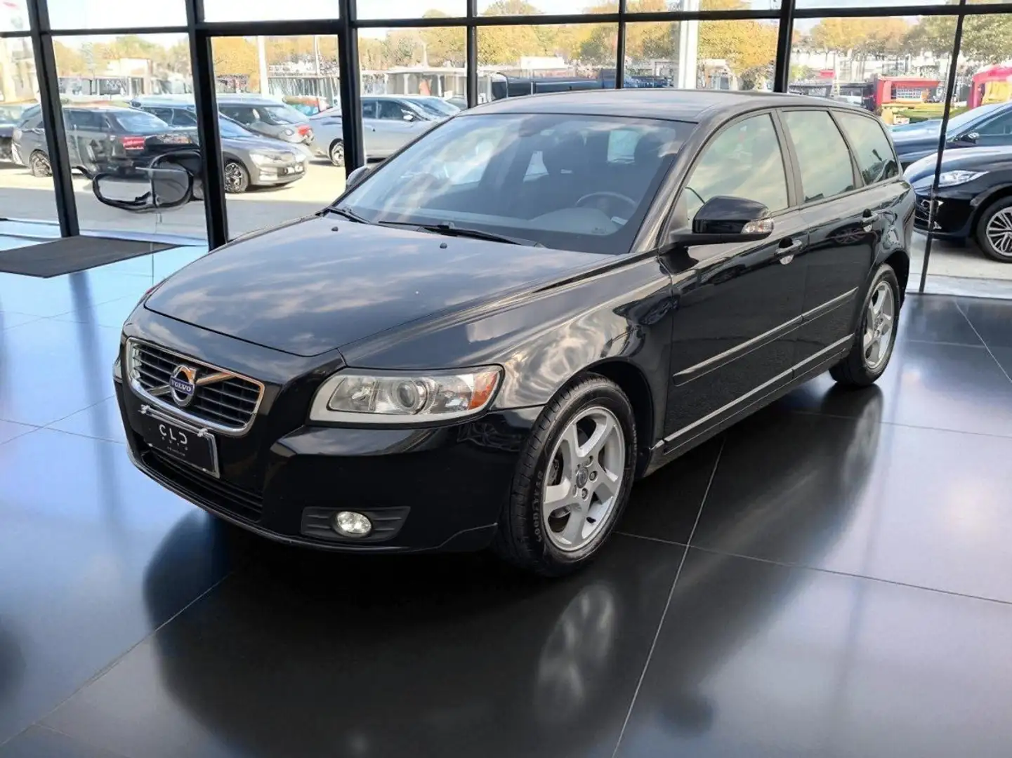 Volvo V50 1.6 d2 Polar 115cv Schwarz - 2