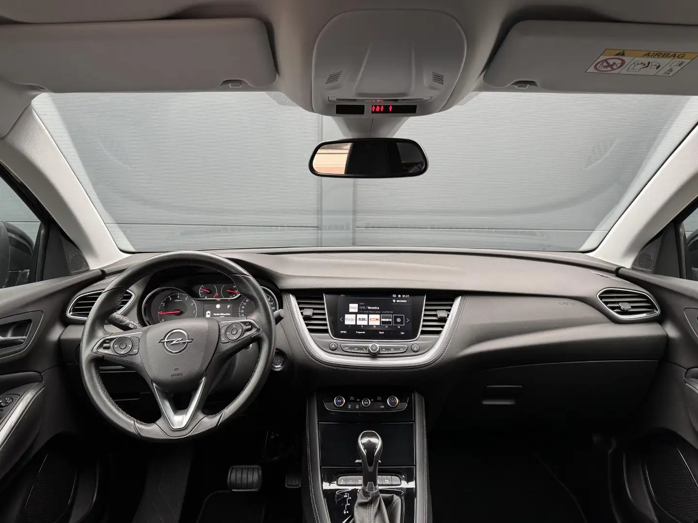 Opel Grandland X 1.2 Turbo Innovation / 100 % Onderhoud / Trekhaak Schwarz - 2