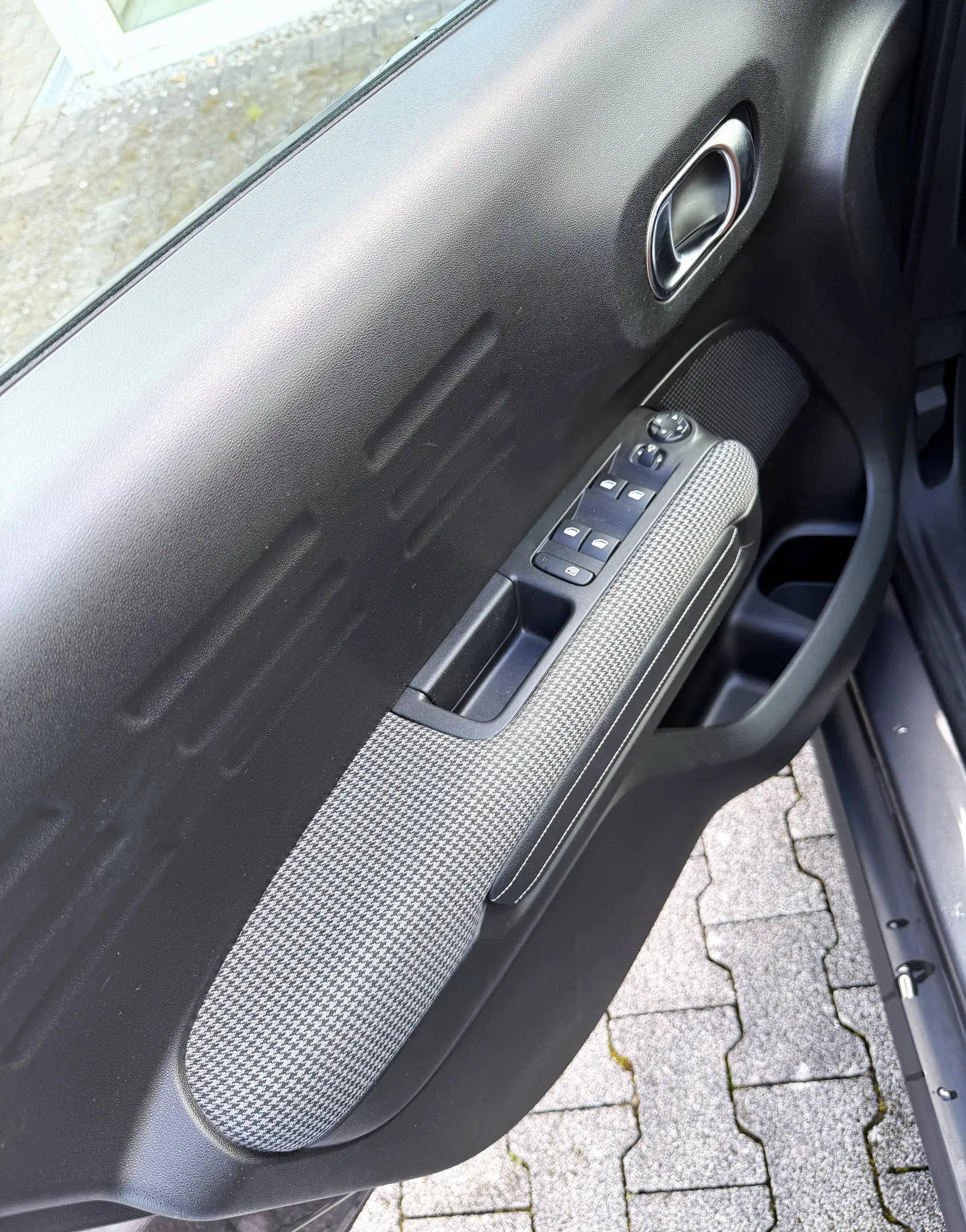 Citroen C3 Aircross PureTech 110 1.2 — photo 20