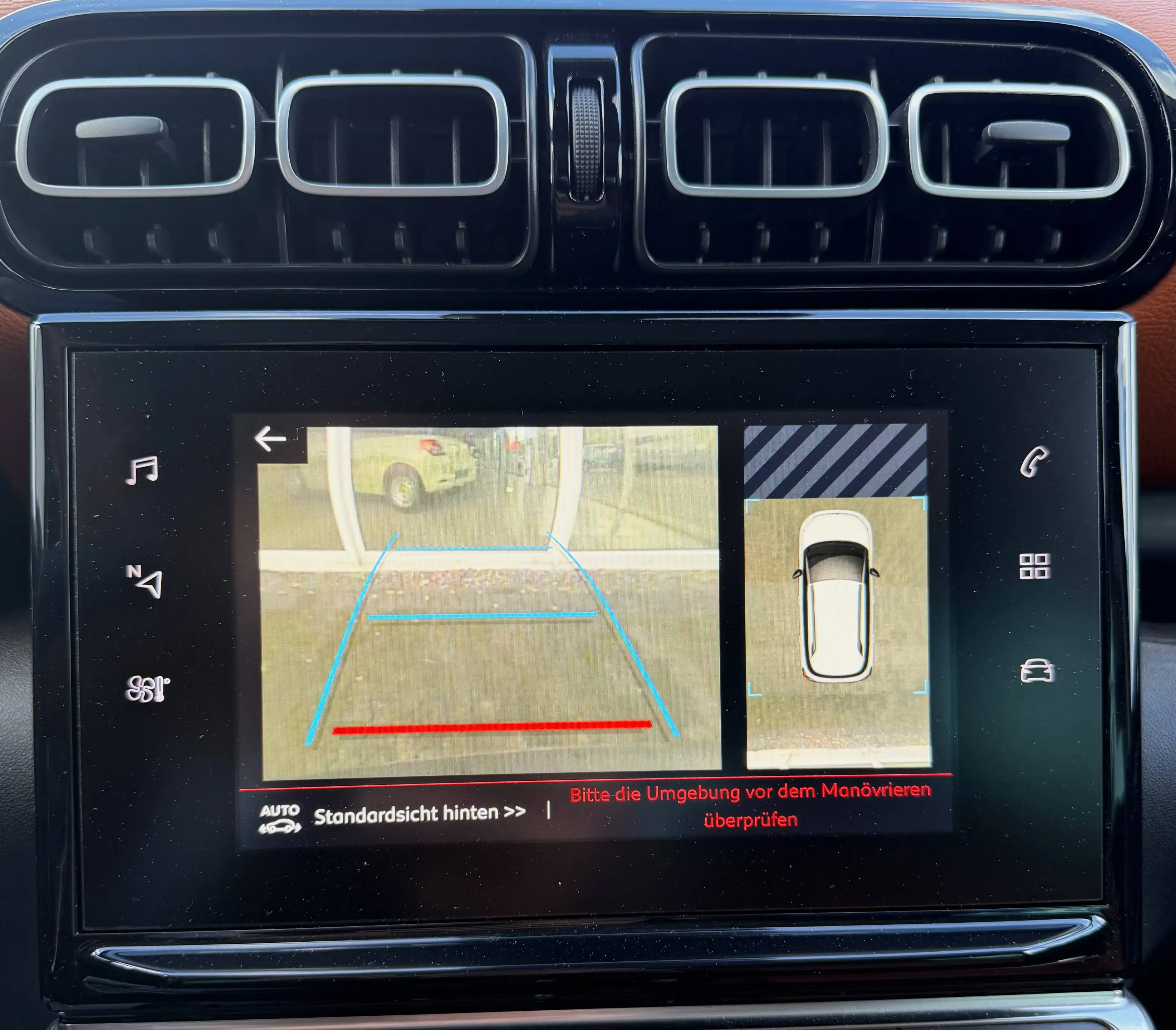 Citroen C3 Aircross PureTech 110 1.2 — photo 17