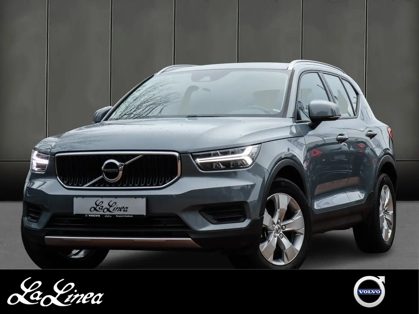 Volvo XC40 T4 Momentum 2WD Grigio - 1