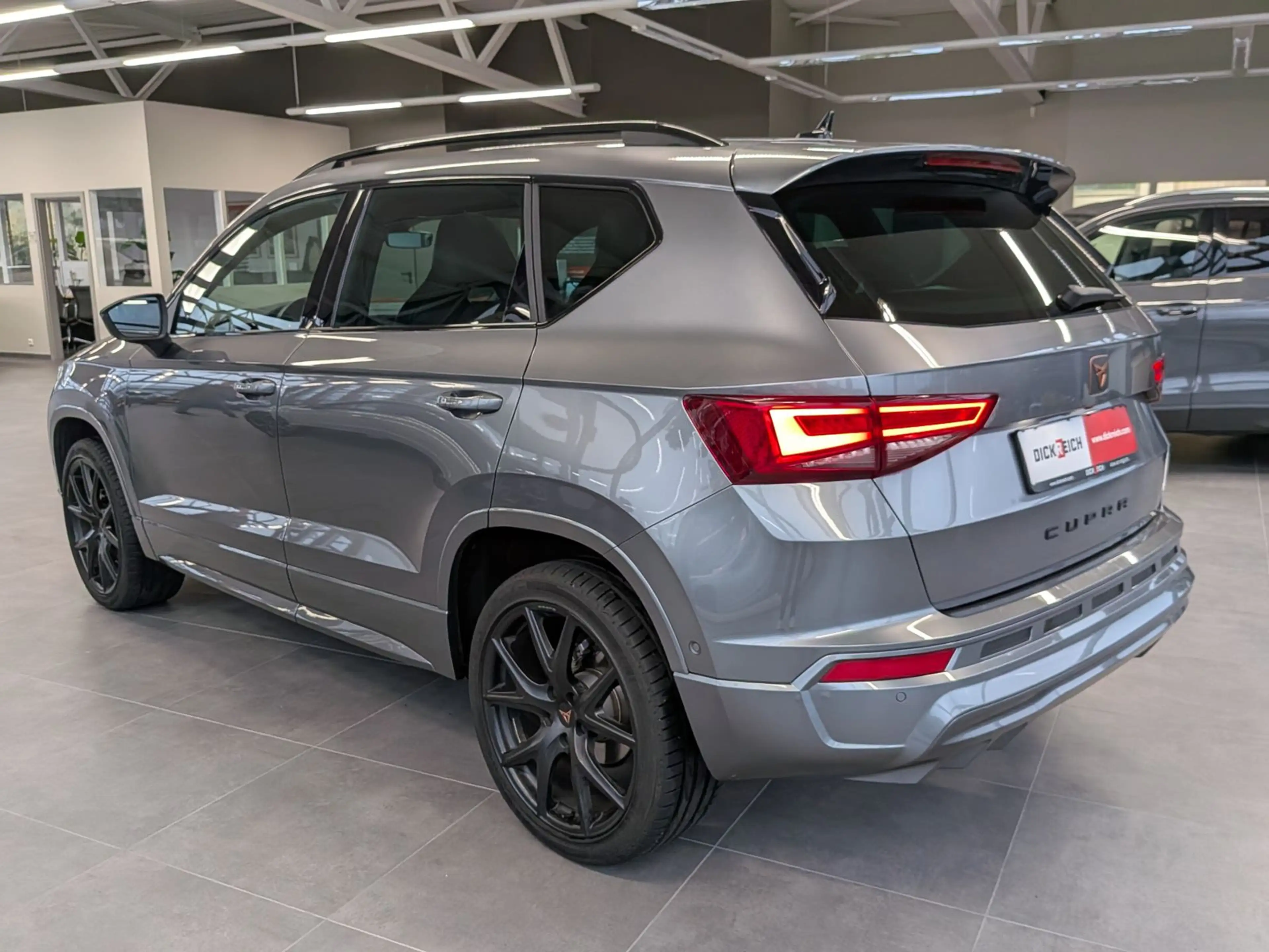 CUPRA Ateca 1.5 TSI DSG Pano Dinamica ACC Cam AHK 19" — photo 6
