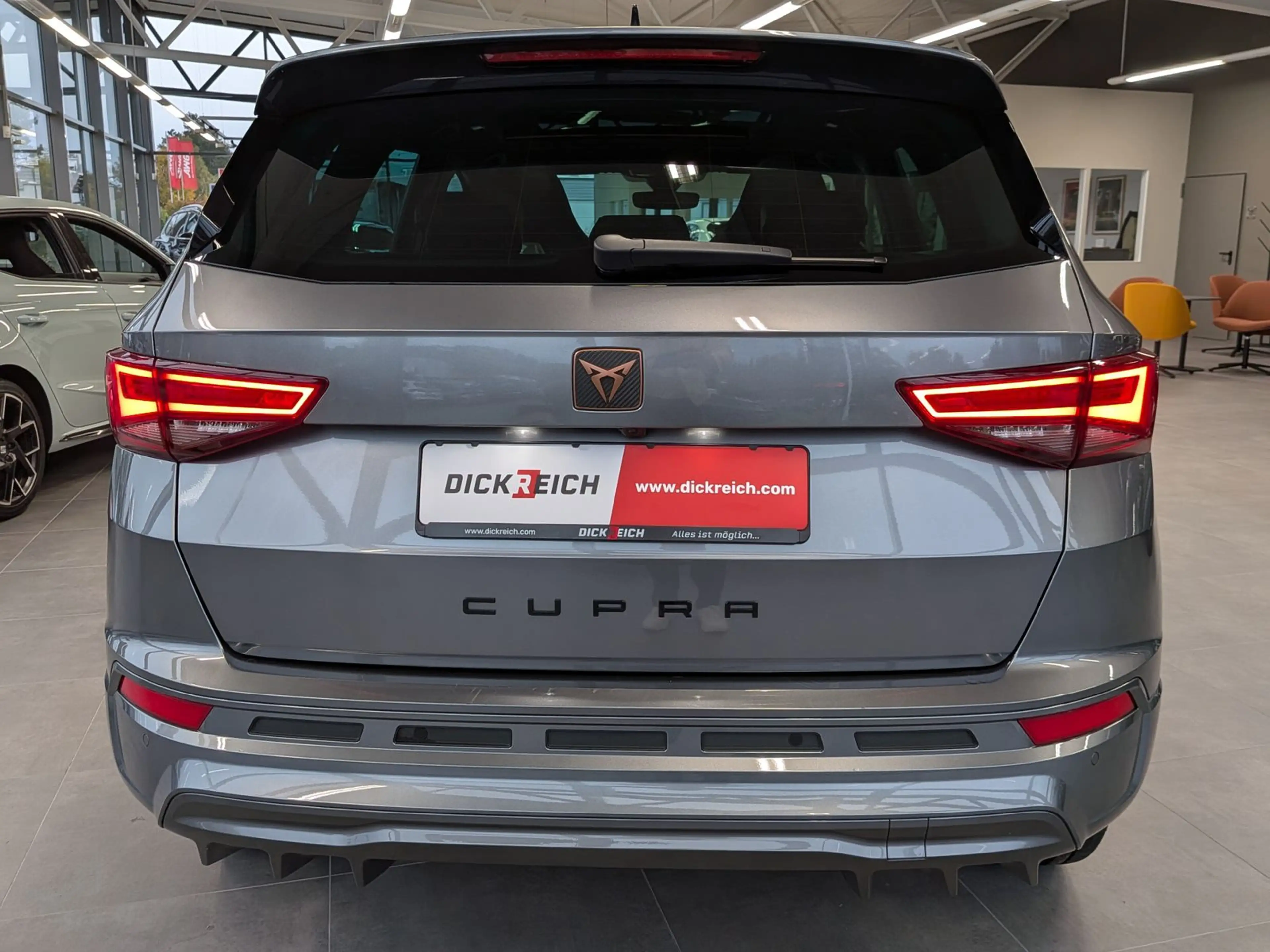 CUPRA Ateca 1.5 TSI DSG Pano Dinamica ACC Cam AHK 19" — photo 7