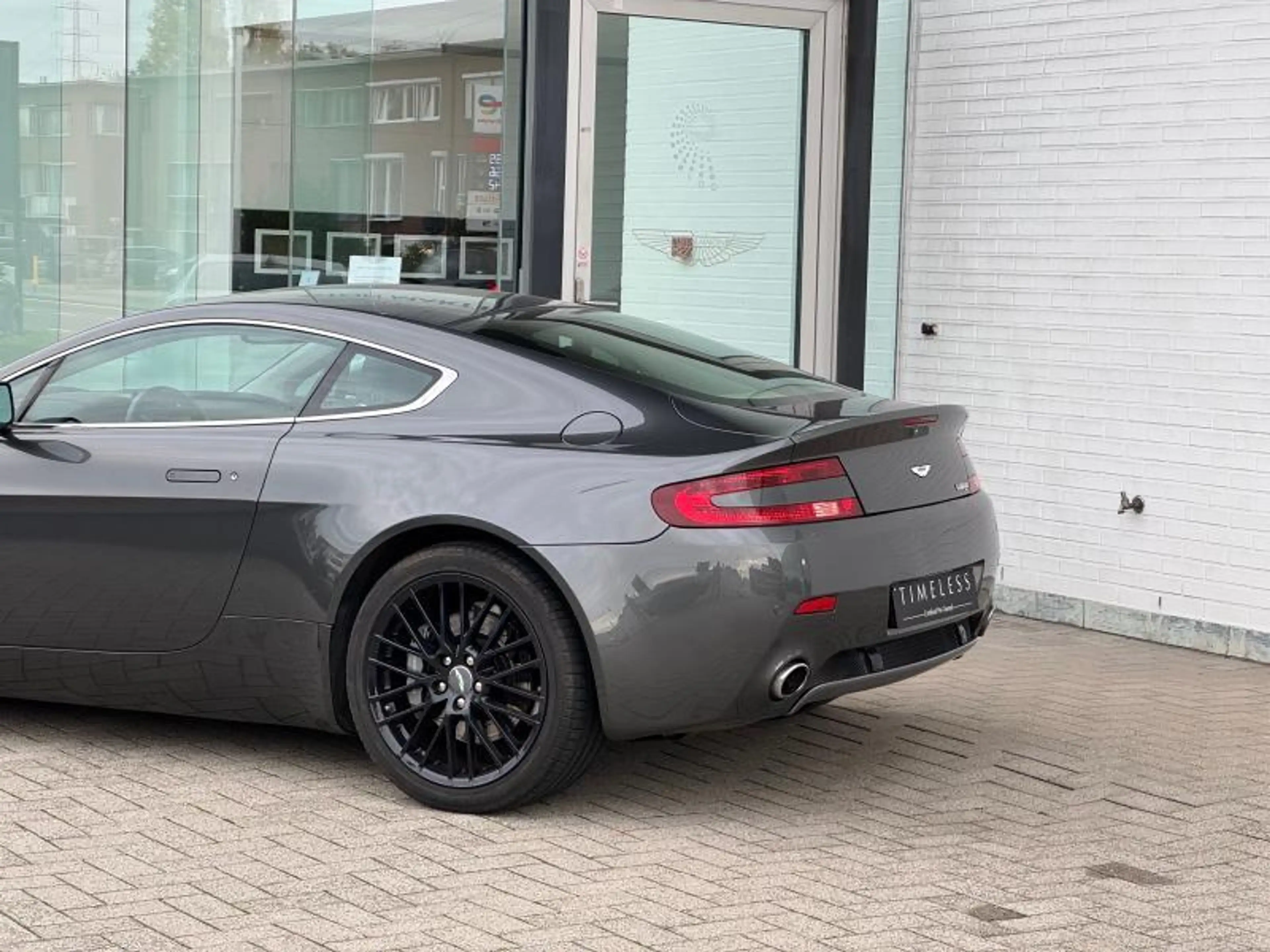 Aston Martin V8 4.7l Sportshift — photo 12