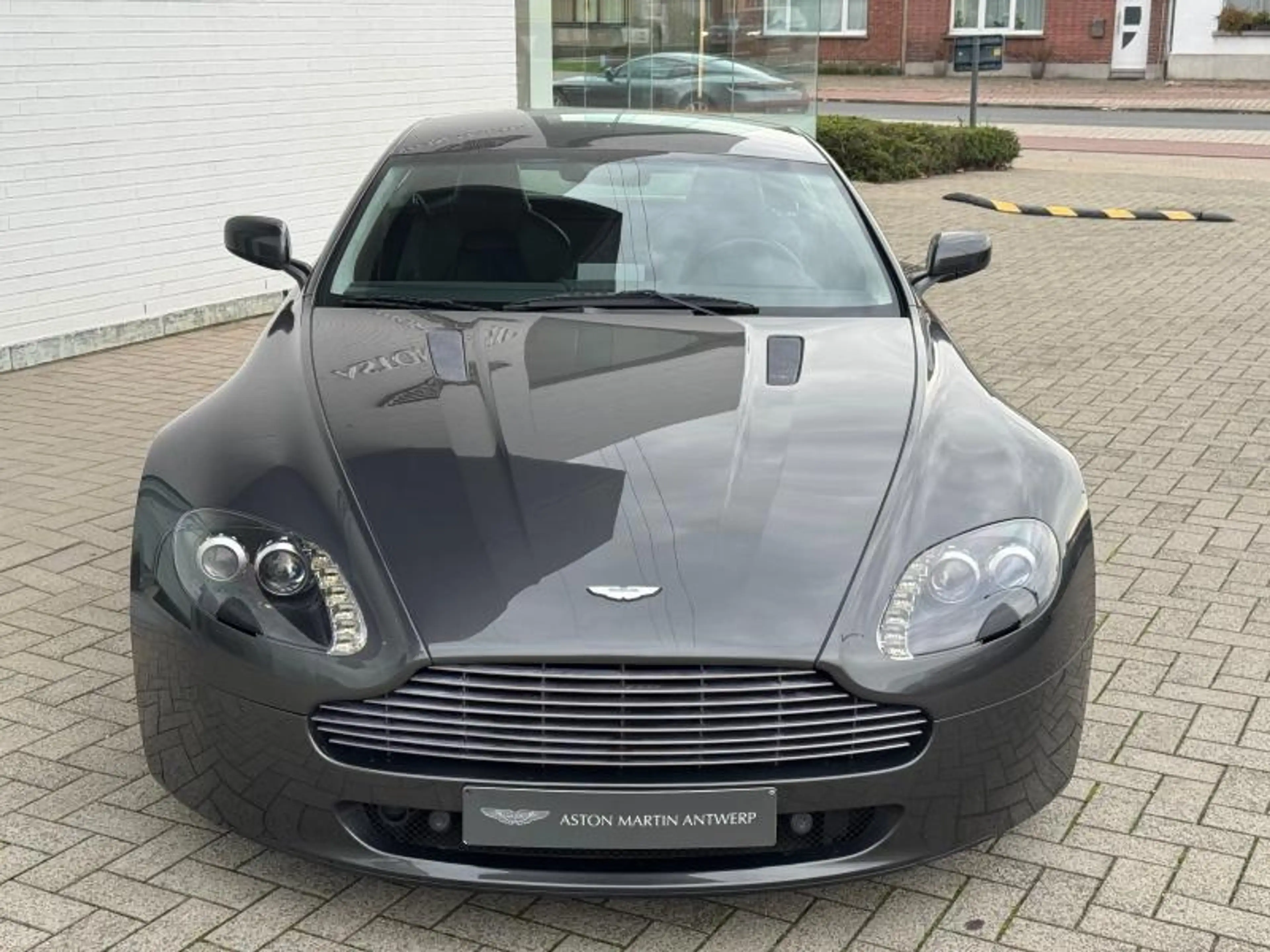 Aston Martin V8 4.7l Sportshift — photo 9