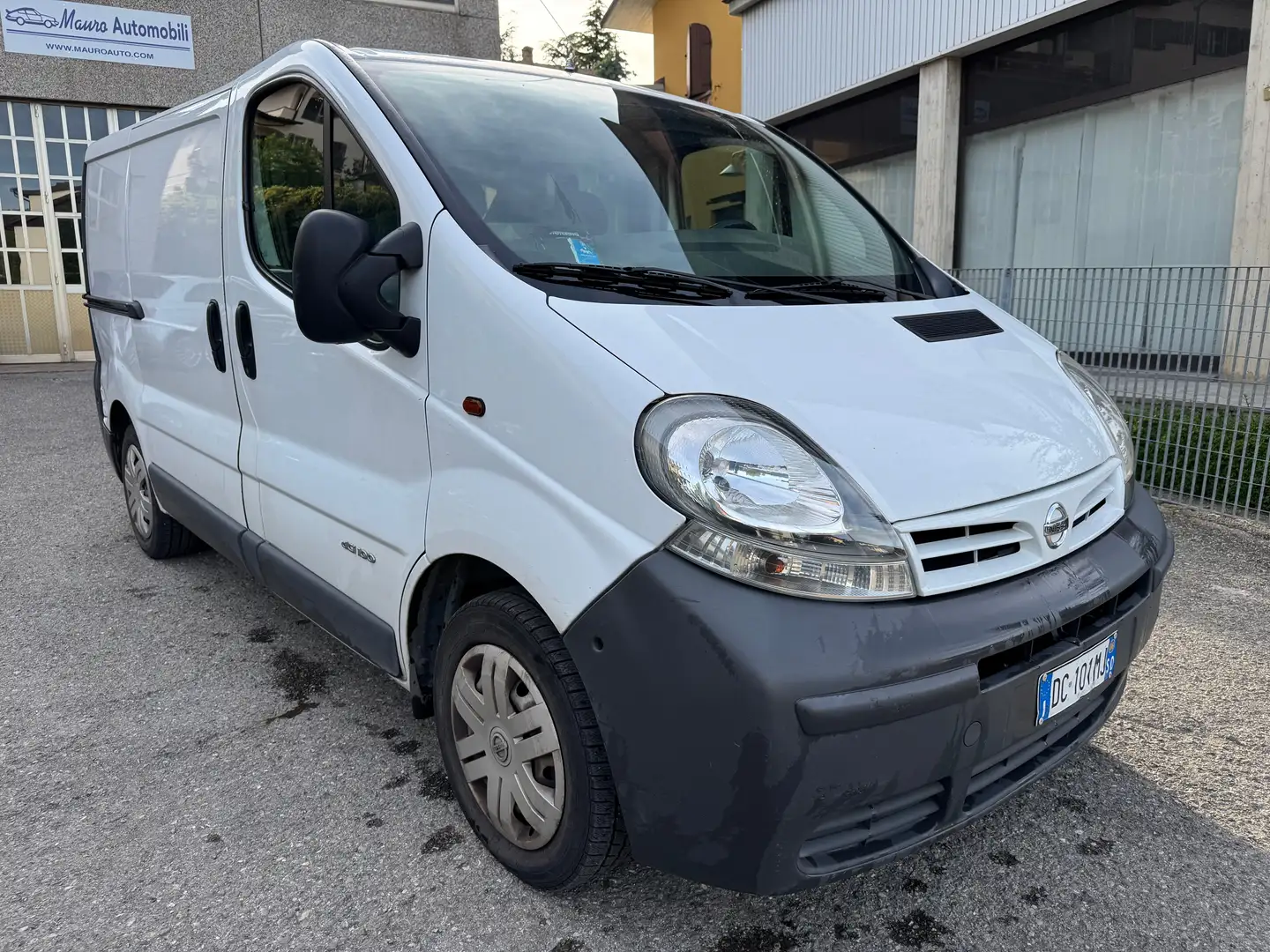 Nissan Primastar Bianco - 1