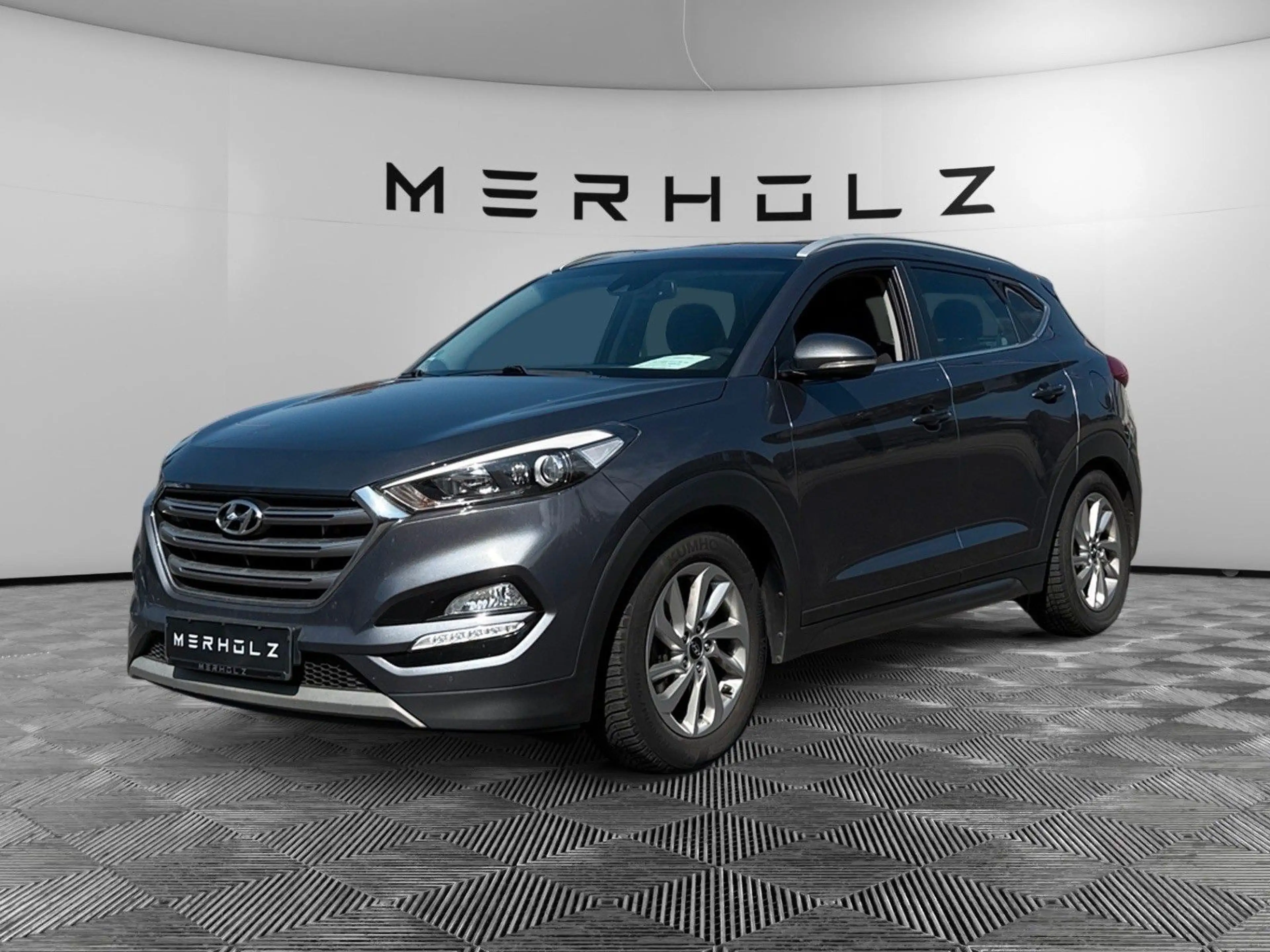 Hyundai TUCSON blue Style 2.0 2WD AHK Kamera ST-Fahrwerk