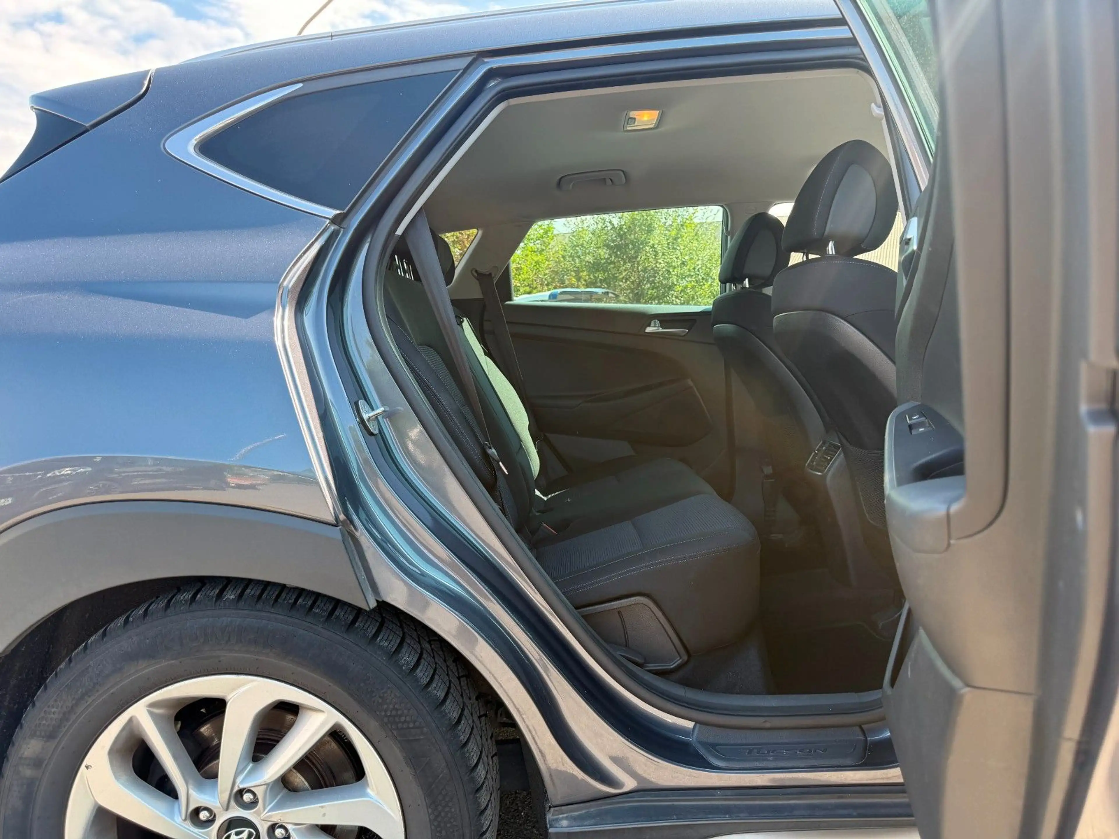 Hyundai TUCSON blue Style 2.0 2WD AHK Kamera ST-Fahrwerk — photo 14