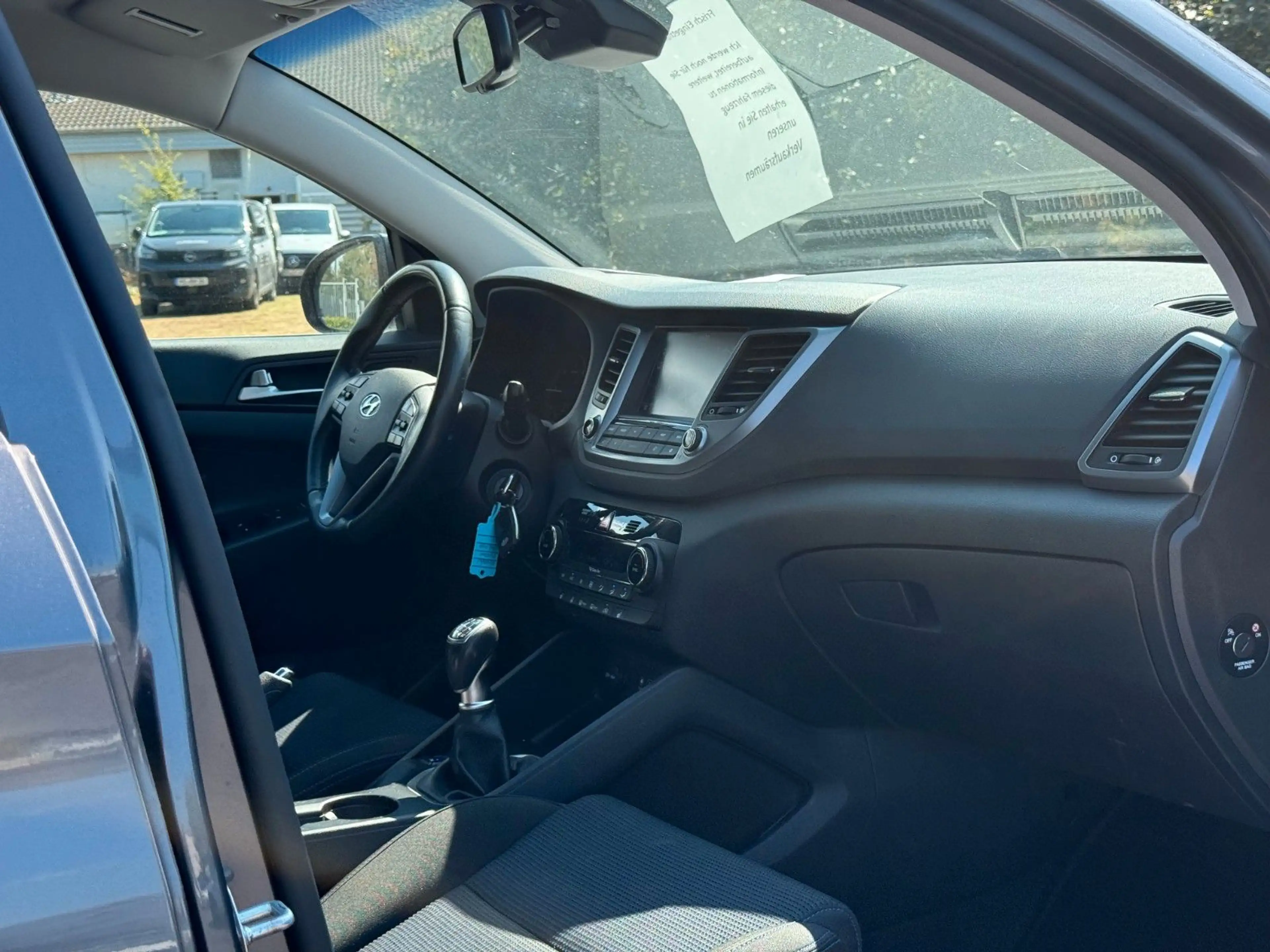 Hyundai TUCSON blue Style 2.0 2WD AHK Kamera ST-Fahrwerk — photo 13