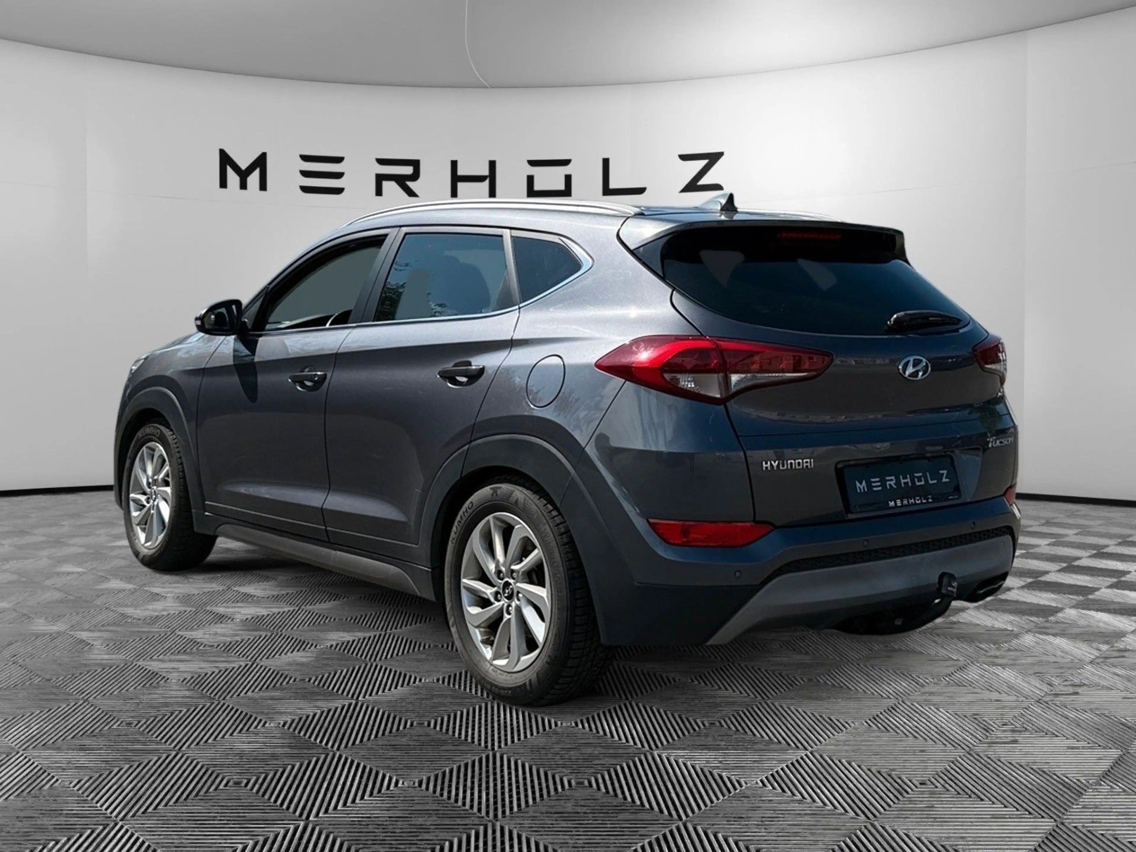 Hyundai TUCSON blue Style 2.0 2WD AHK Kamera ST-Fahrwerk — photo 5