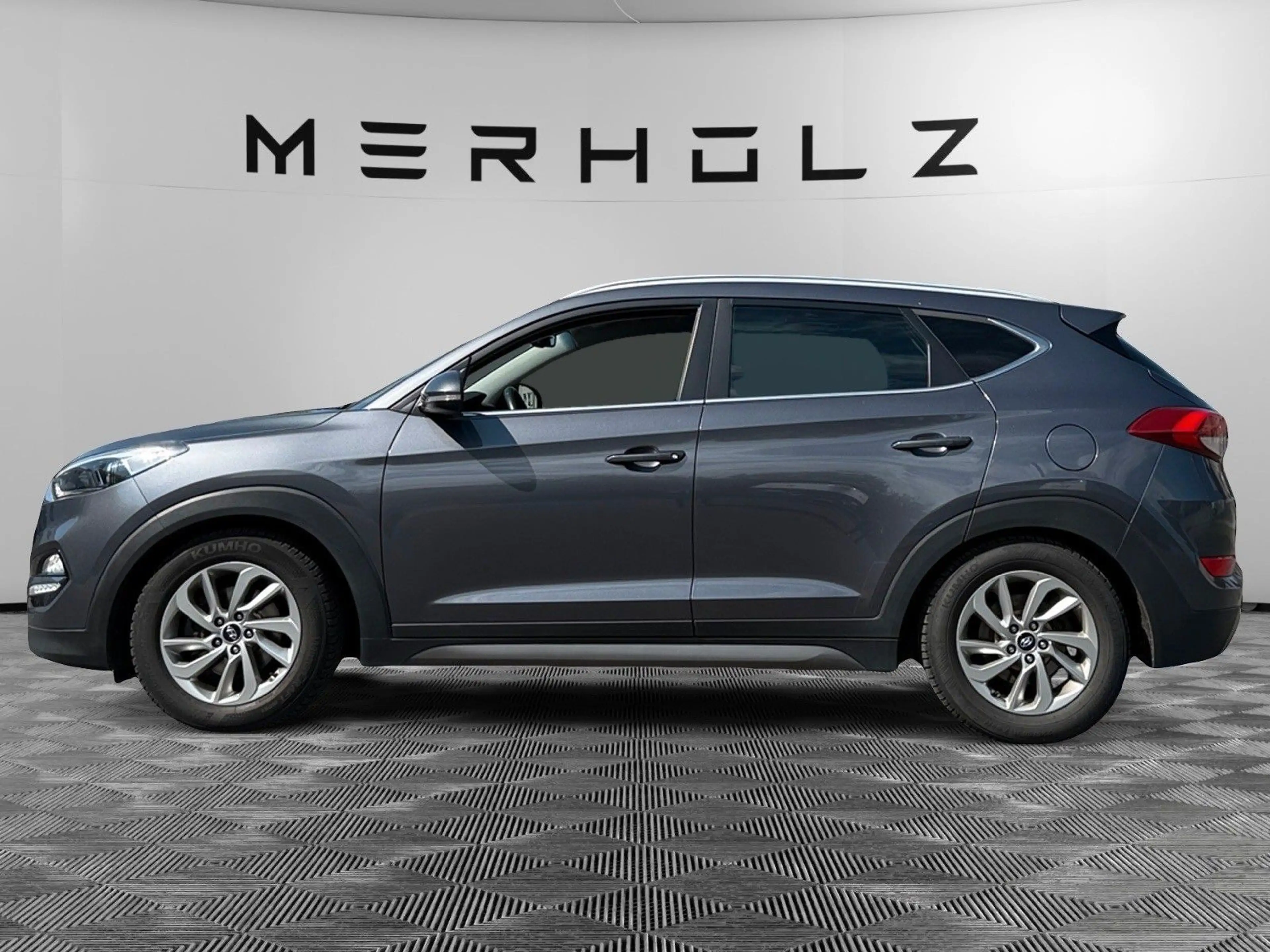 Hyundai TUCSON blue Style 2.0 2WD AHK Kamera ST-Fahrwerk — photo 4