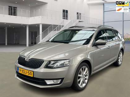 Skoda Octavia Combi 1.4 TSI|aut|pano|navi|halfleder|trekhaak|pse