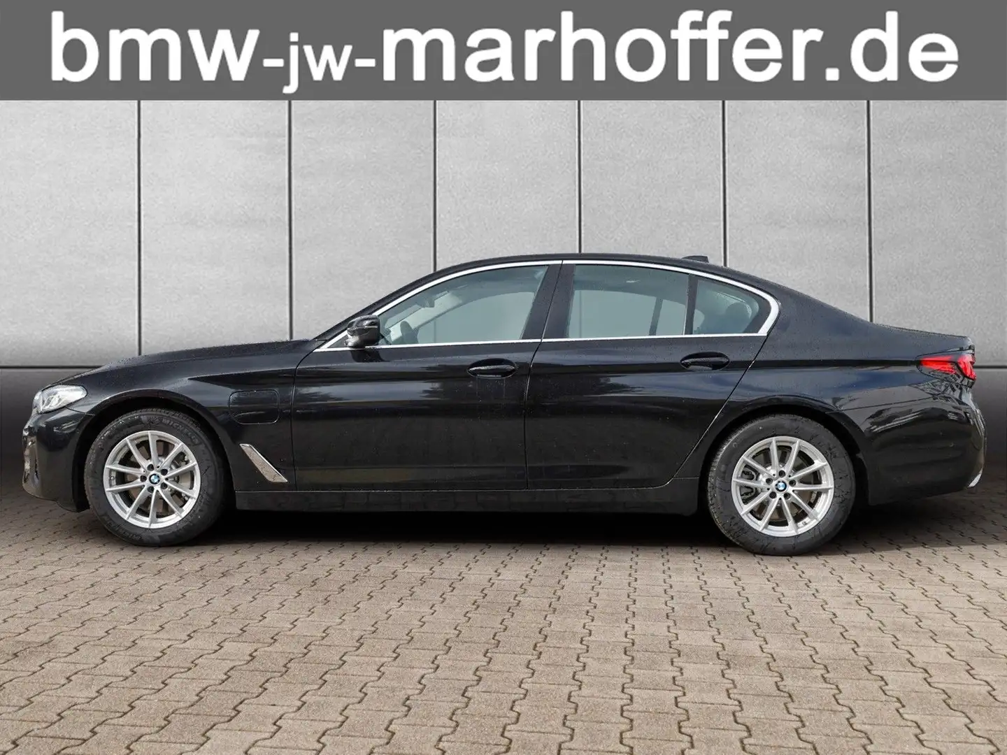BMW 530 e xDrive  Luxury Sitzlüftung Massage 89.058€ Schwarz - 1