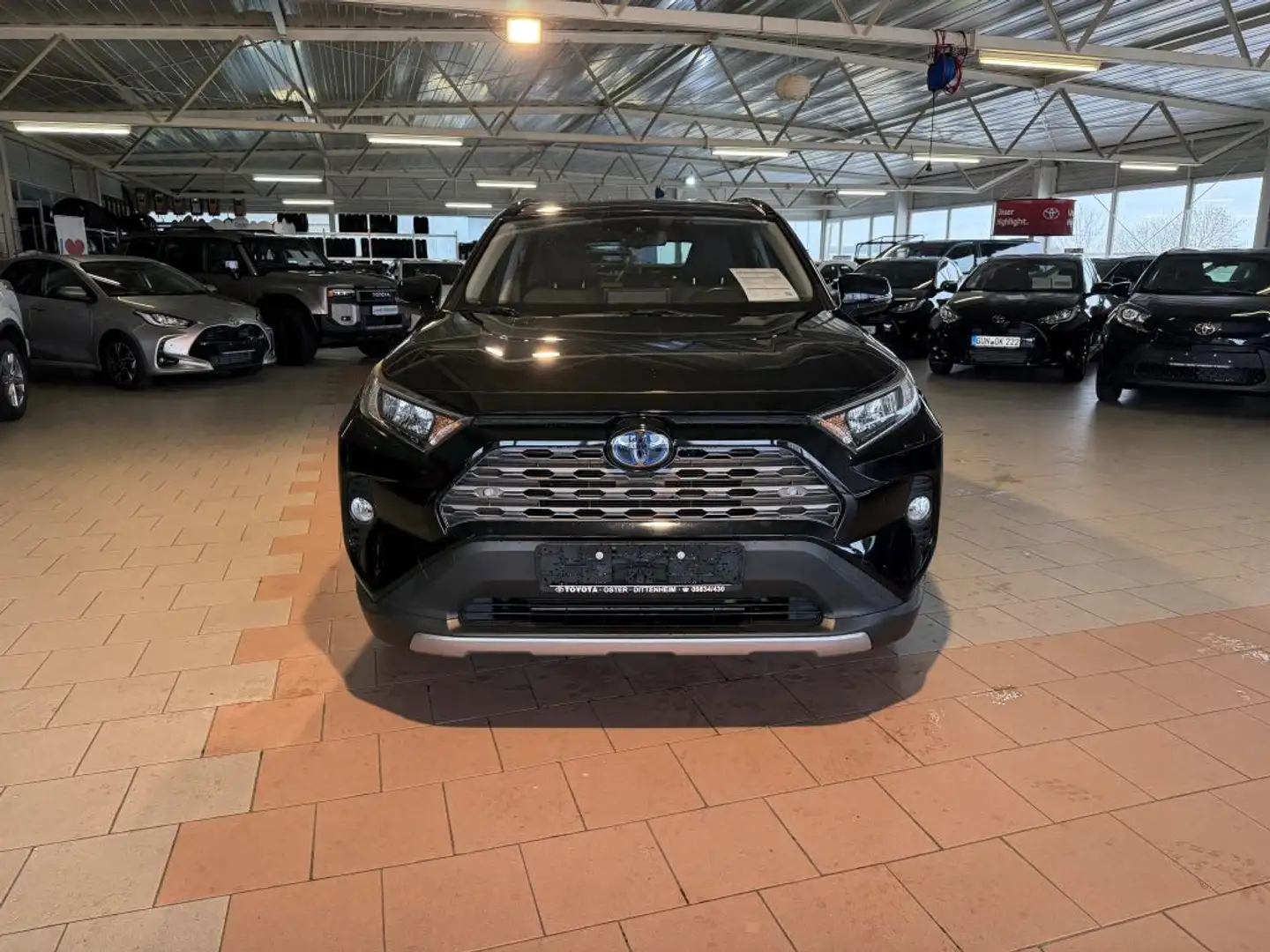 Toyota RAV 4 2.5 4x2 Hybrid Club Schwarz - 2