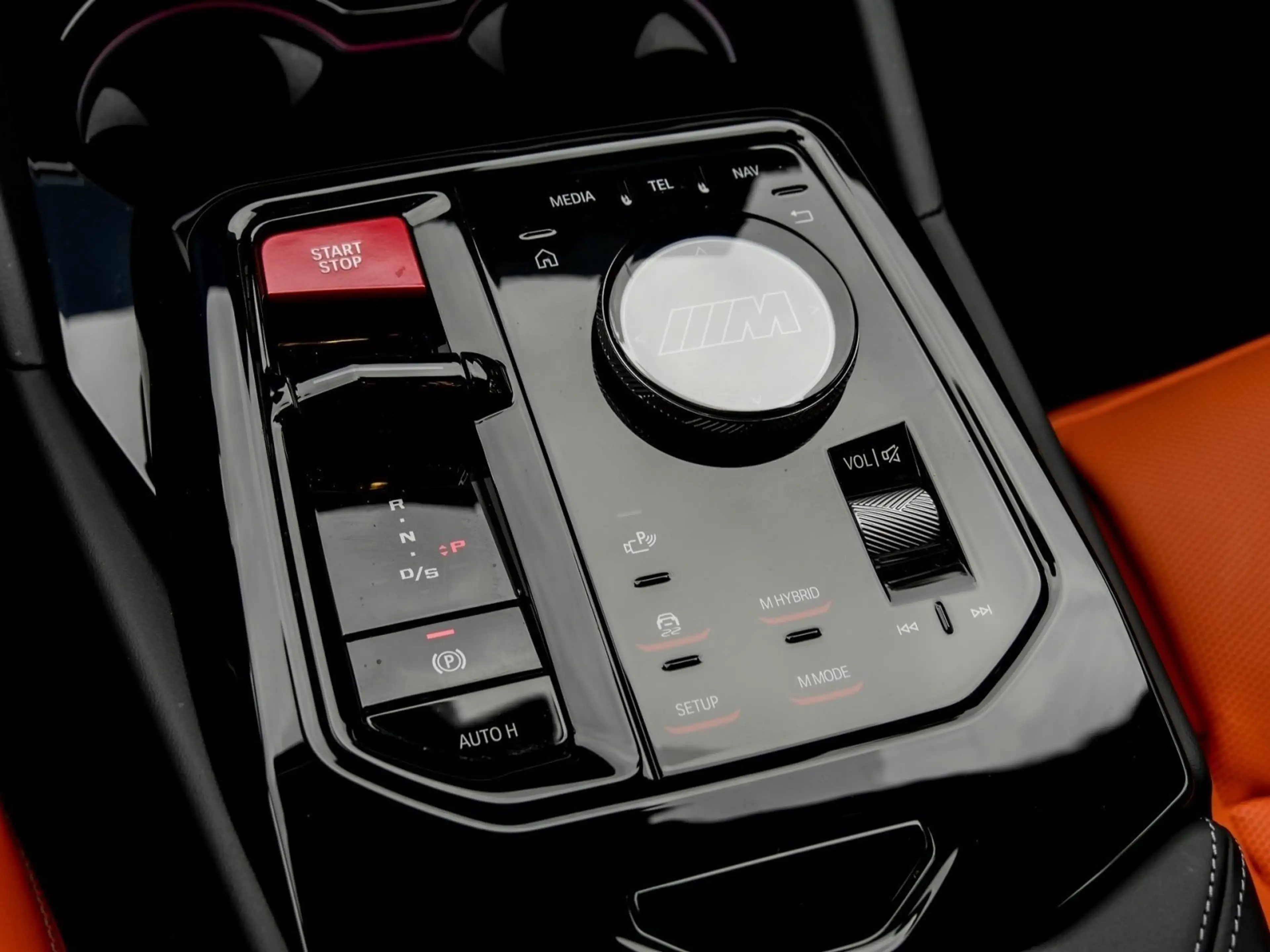 BMW M5 Touring M SPORT+B&W+AHK+HuD+DA PROF+360° — photo 11