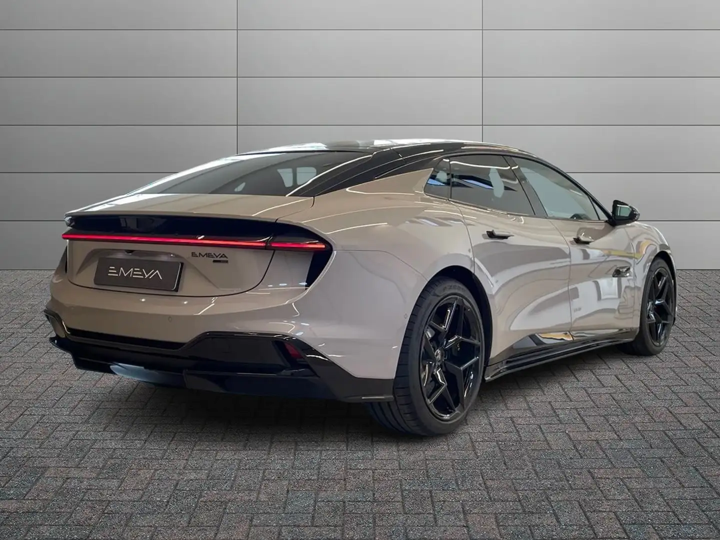 Lotus Sonstige 600 GT Grau - 2
