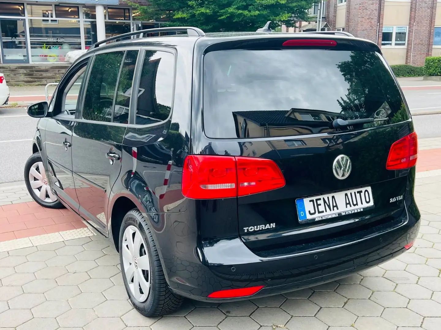 Volkswagen Touran Comfortline Automat. 2.0TDI 140Ps SH 1.Hd Nero - 2