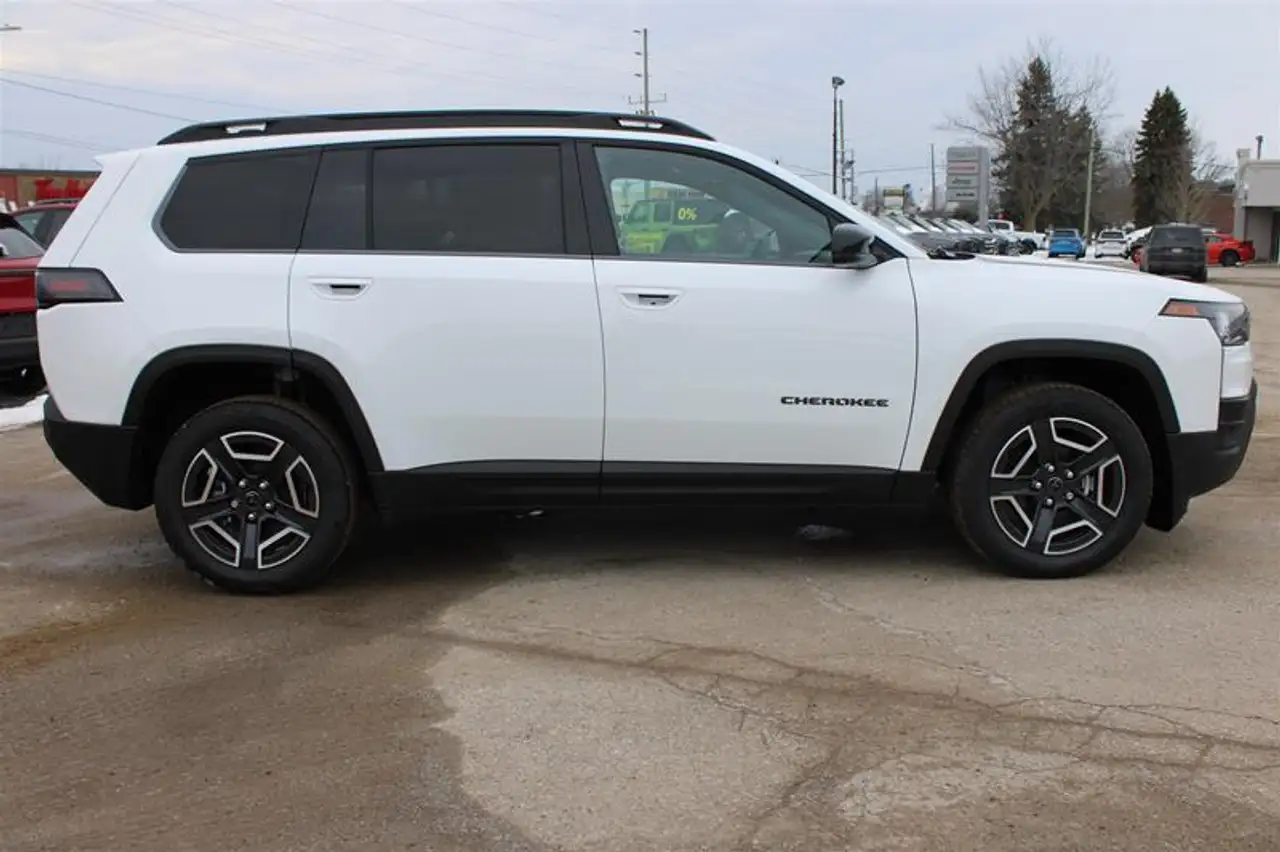 Jeep Cherokee снимка Jeep Cherokee