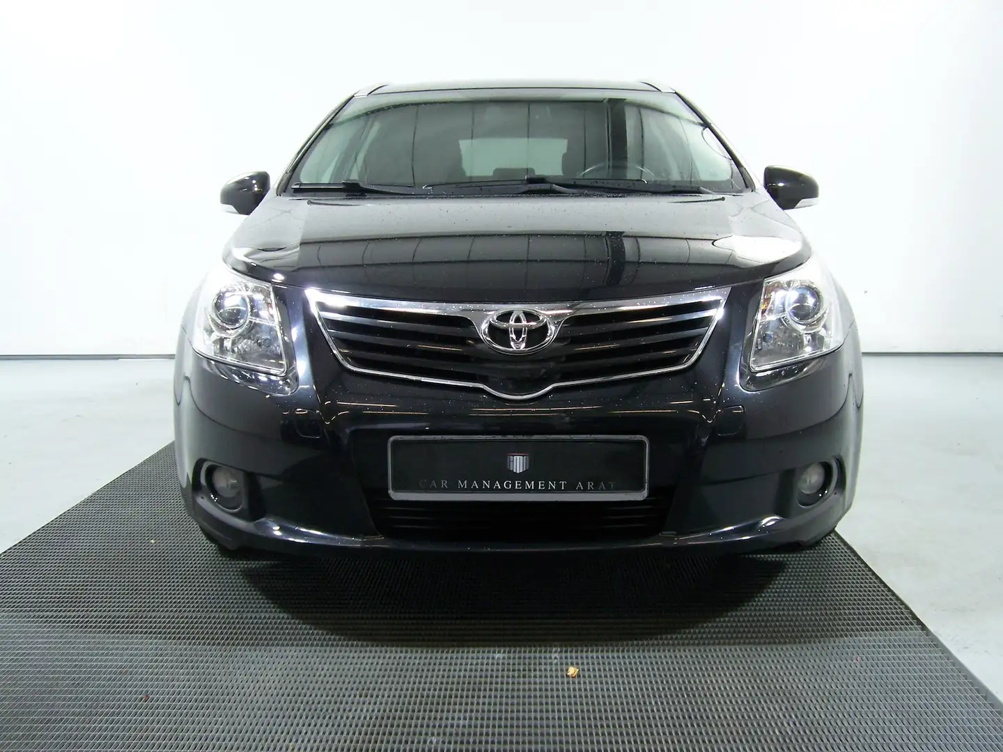 Toyota Avensis 2.2D-4 Executive+SHZ+AHK+SHZ+PDC+BFS Noir - 2