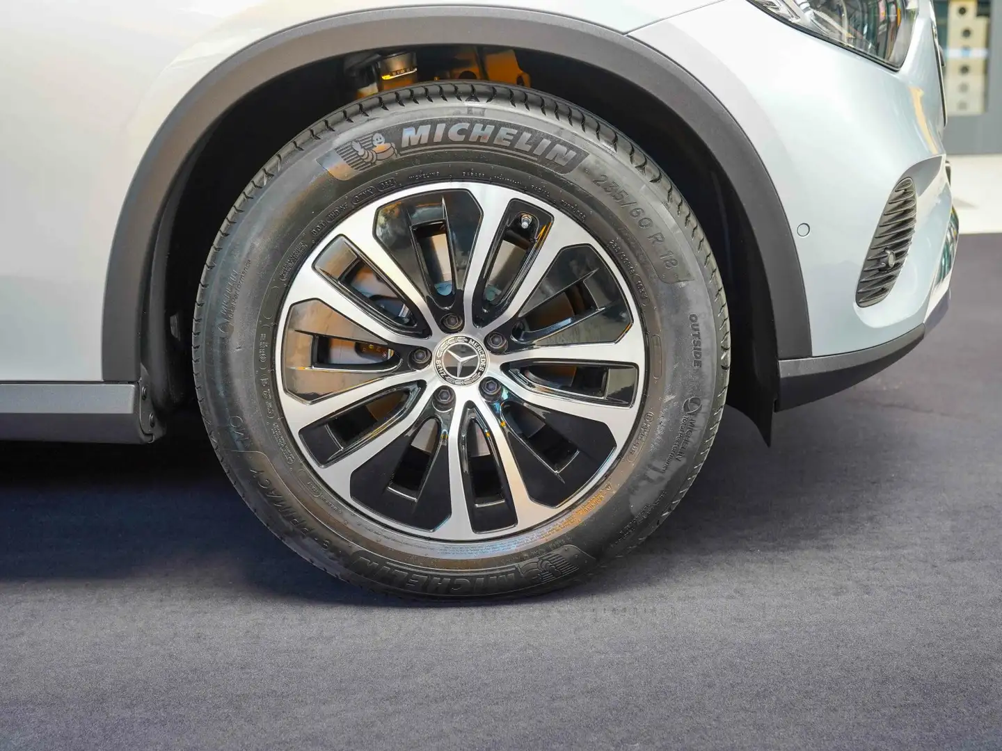 Mercedes-Benz GLC 220 GLC 220 d 4M AVANTGARDE 360° Anhängevorrichtung Silber - 2