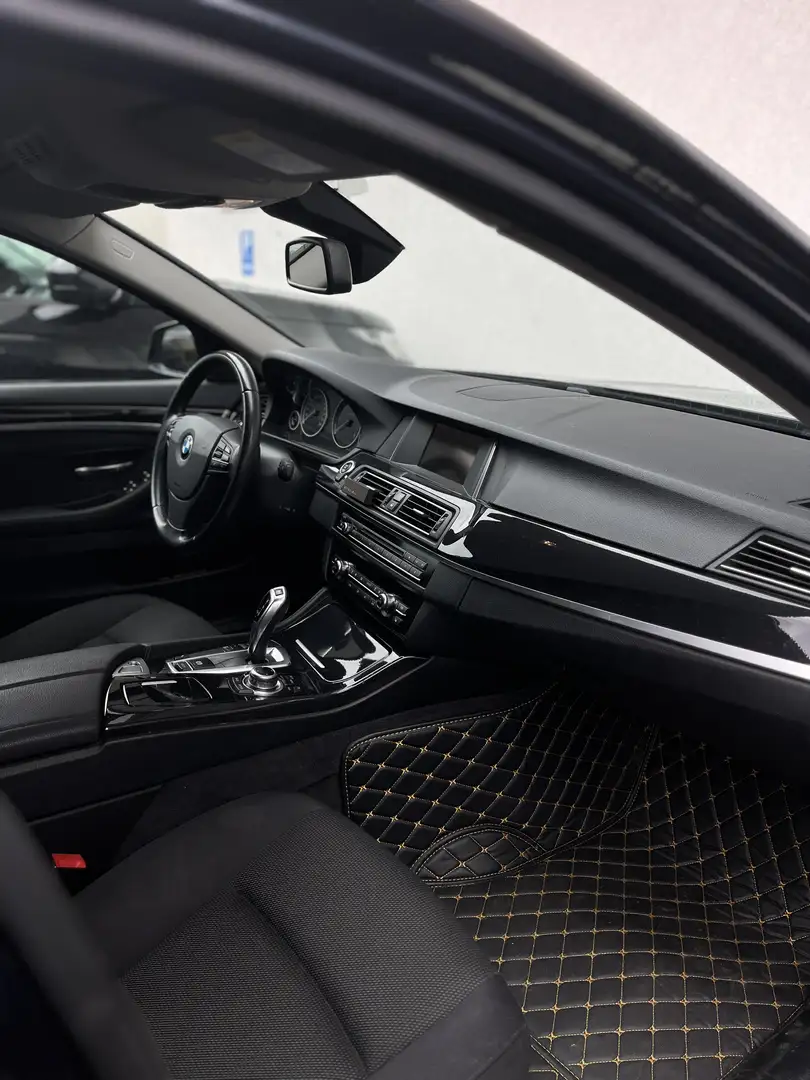 BMW 520 520d Touring Aut. - 1