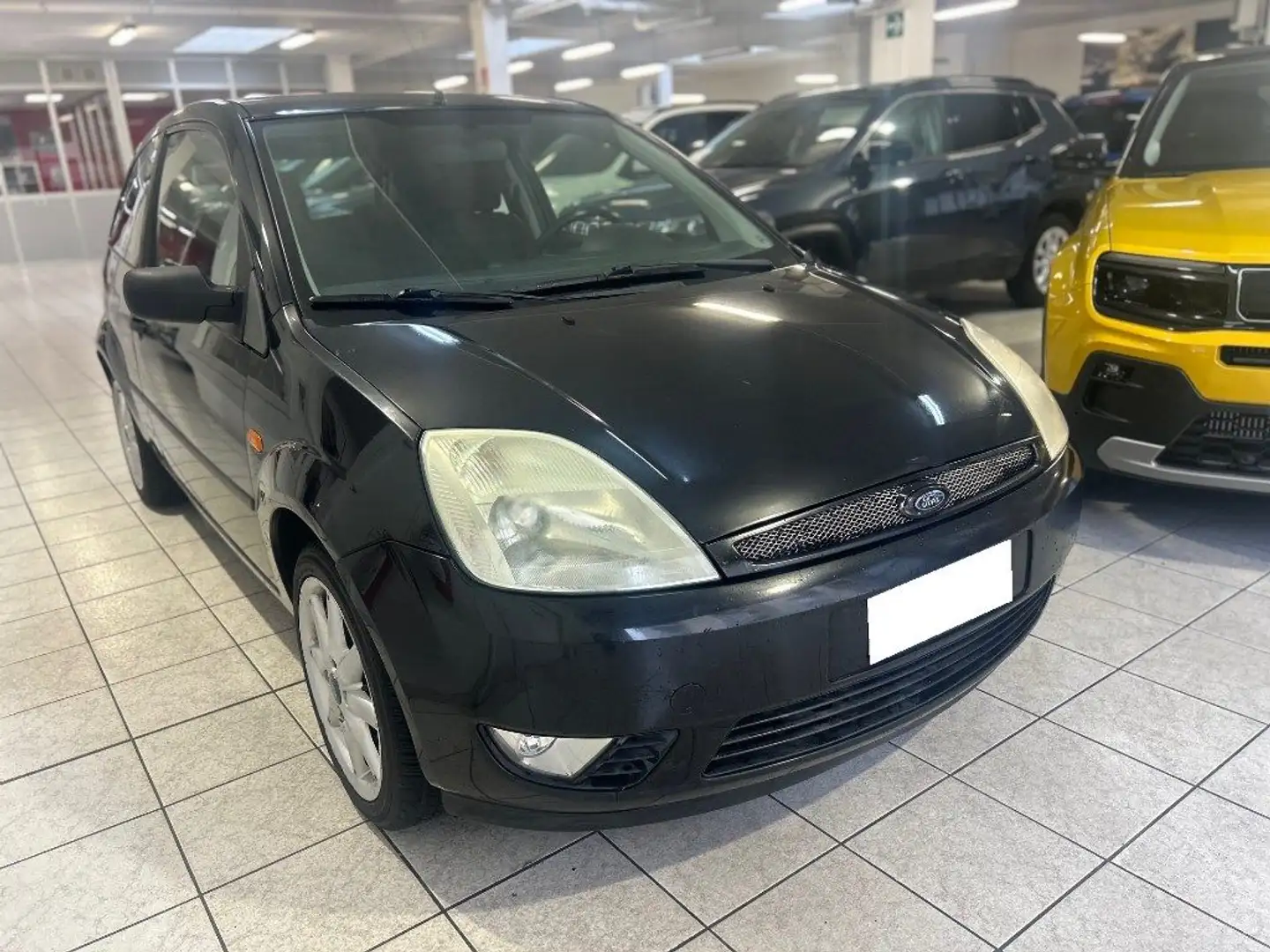 Ford Fiesta 1.2 16V 3p. Zetec Nero - 2