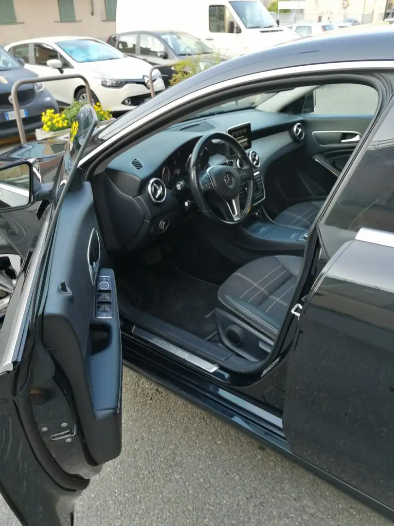 Mercedes-Benz CLA 220 CLA - C117 cdi Premium 170cv auto Negru - 2