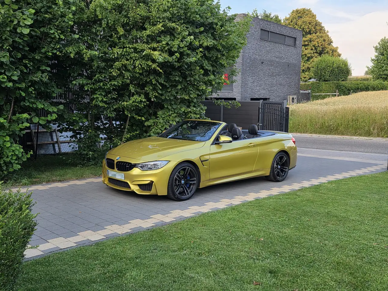 BMW M4