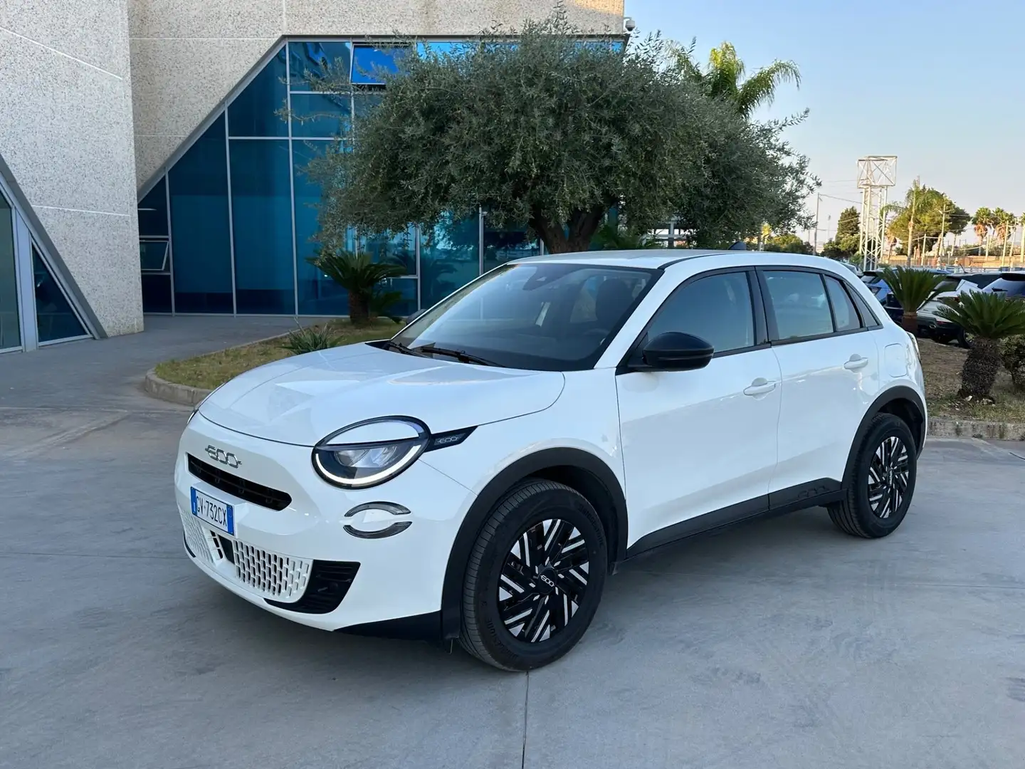 Fiat 600 1.2 hybrid 110cv auto Blanc - 1