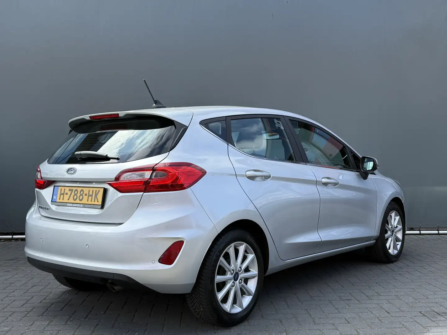 Ford Fiesta BWJ 2020 1.0 EcoBoost 94 PK Titanium APPLE CARPLAY Grijs - 2