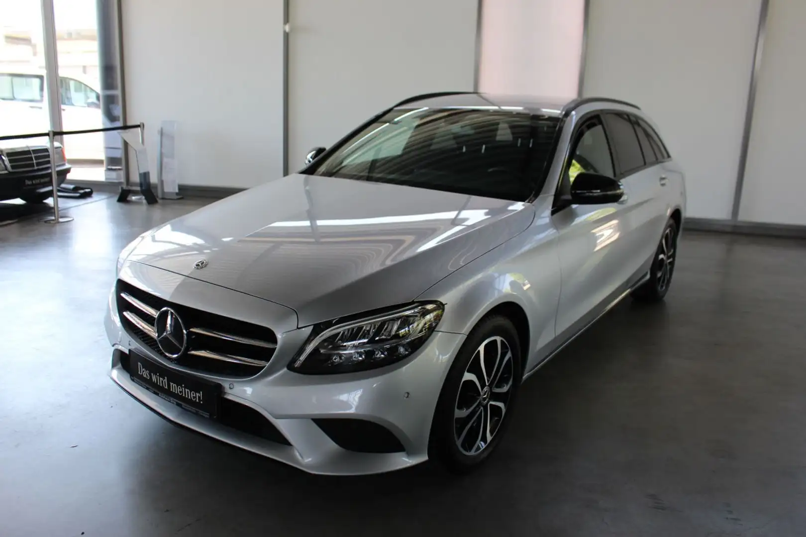 Mercedes-Benz C 200 d T Avantgarde LED AHK Night Navi Silber - 1