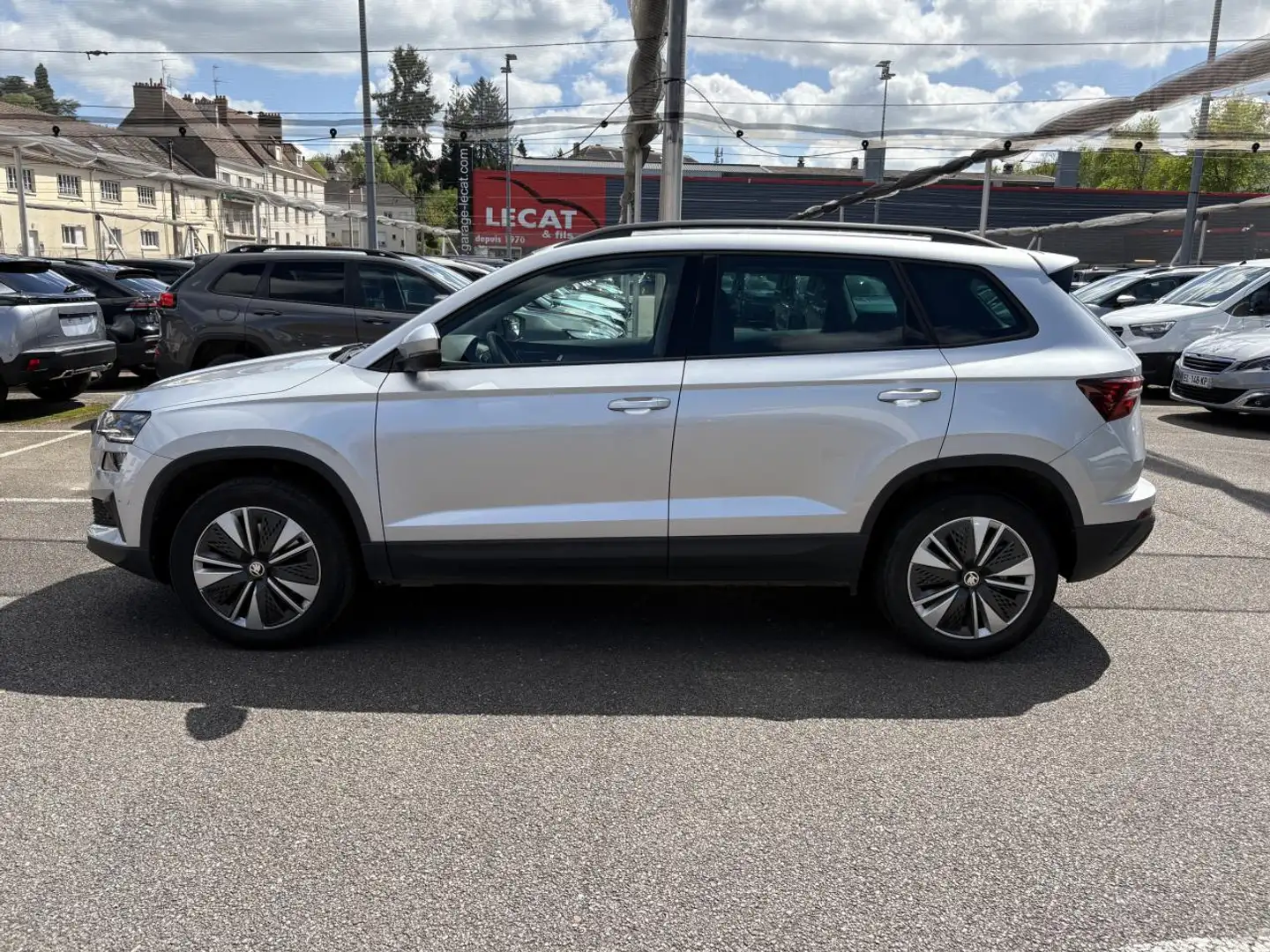 Skoda Karoq (2) 1.5 TSI 150 ACT STYLE DSG7 Argent - 2