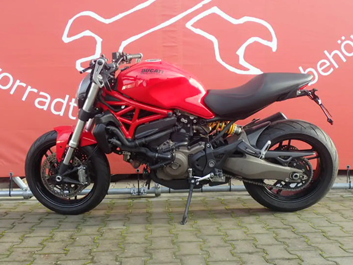 Ducati Monster 821 2 Hand 1Jahr Garantie Finanzierung möglich Rosso - 2