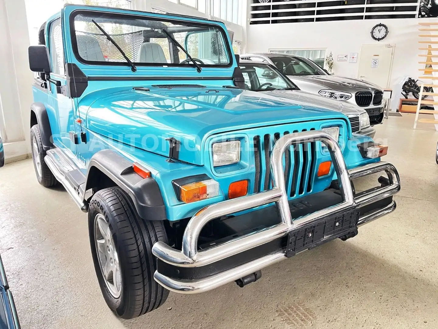 Jeep Wrangler Cabrio*Youngtimer*TÜV bis 04/2025* Blauw - 2
