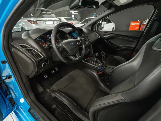 Ford Focus view 7