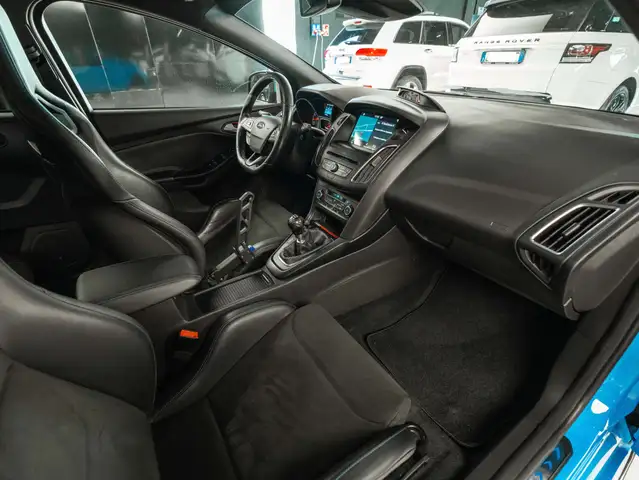Ford Focus view 13