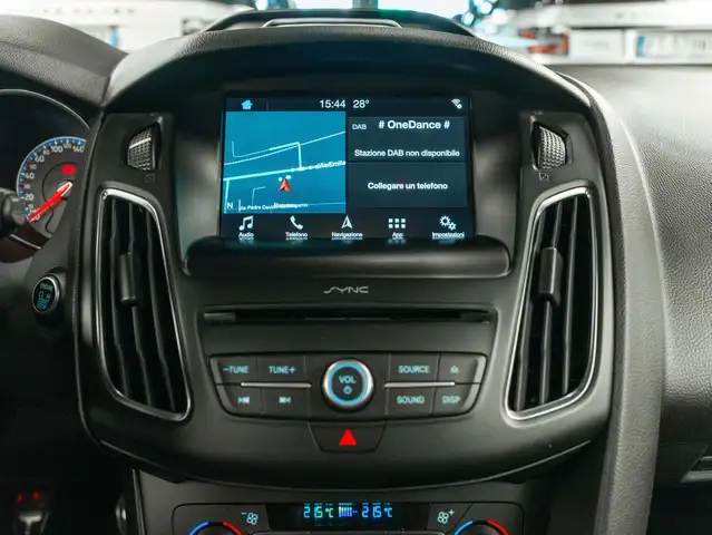 Ford Focus view 11
