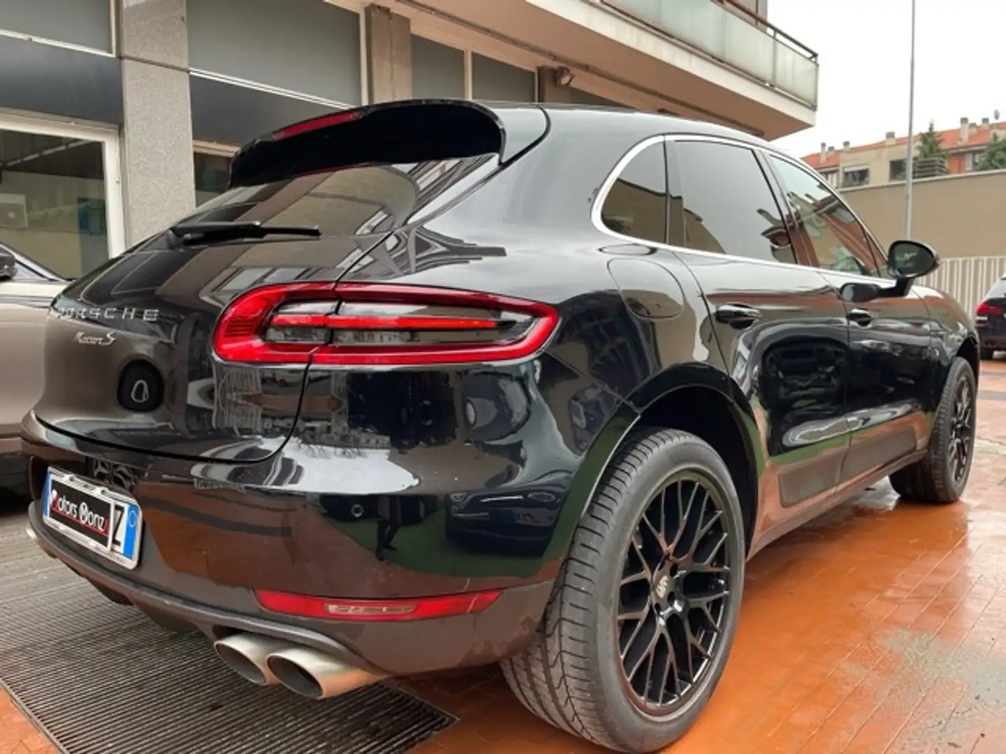Porsche Macan 3.0 S Diesel - Cerchi da 20 Nero - 1