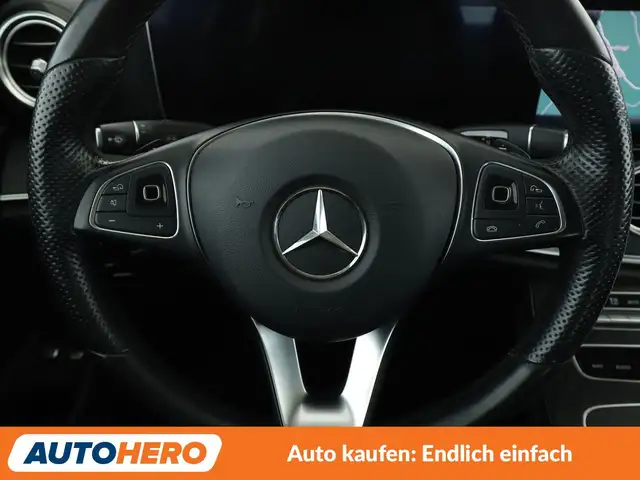 Mercedes-Benz E Class view 19