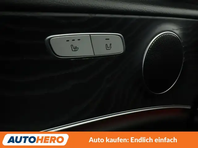 Mercedes-Benz E Class view 29