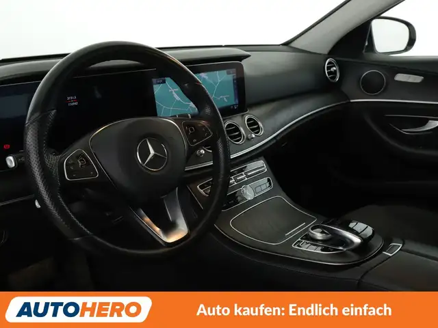 Mercedes-Benz E Class view 11