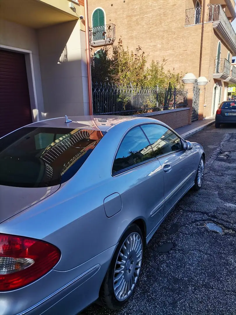 Mercedes-Benz CLK 220 CLK Coupe - C209 Coupe cdi Avantgarde Silber - 2