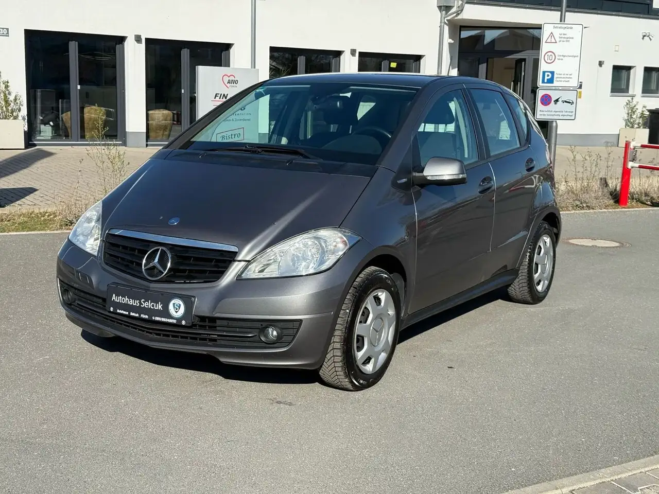 Mercedes-Benz A 180