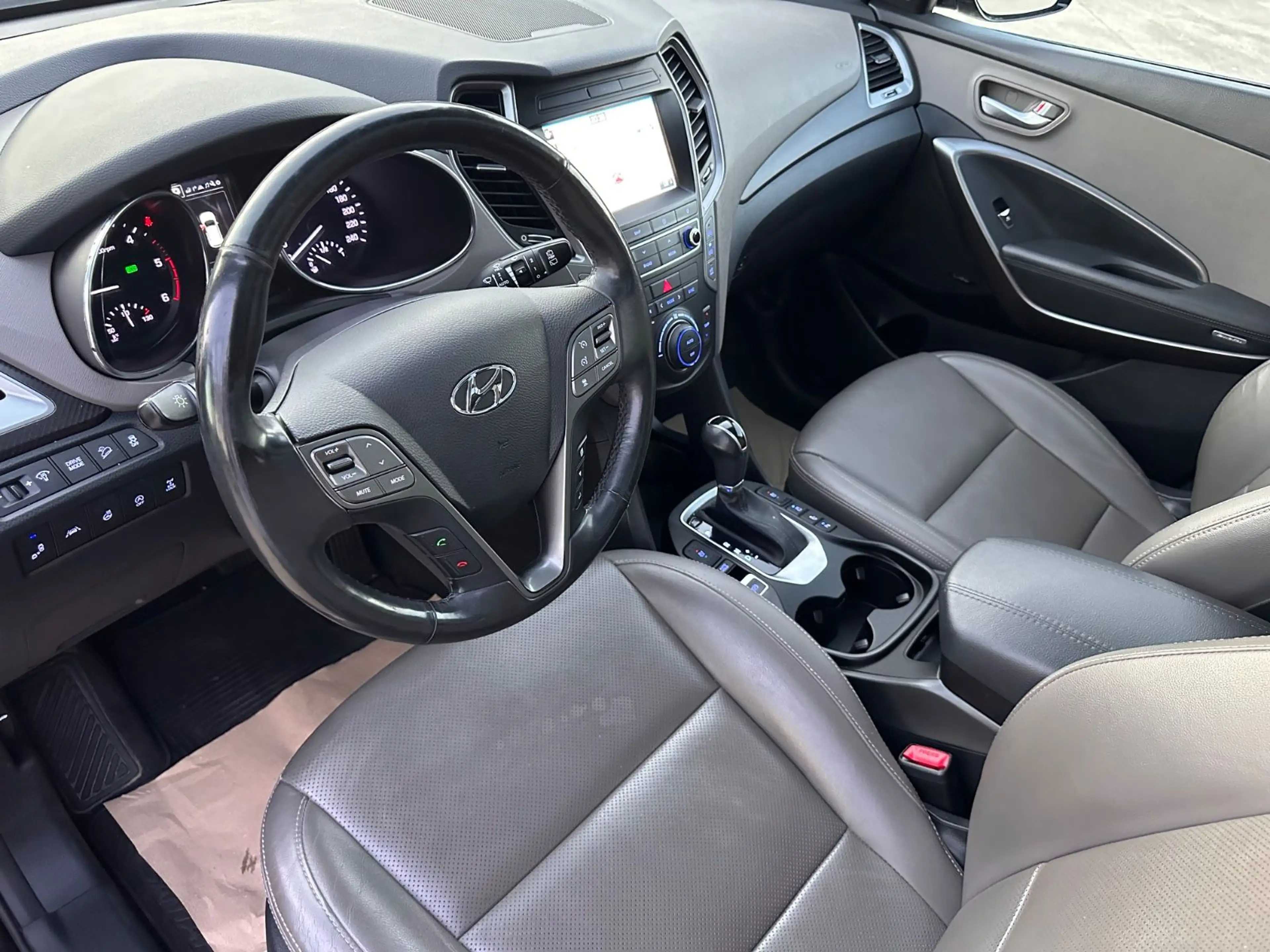 Hyundai SANTA FE blue Premium 4WD*AHK*7Si*Pano*360Cam. — photo 10