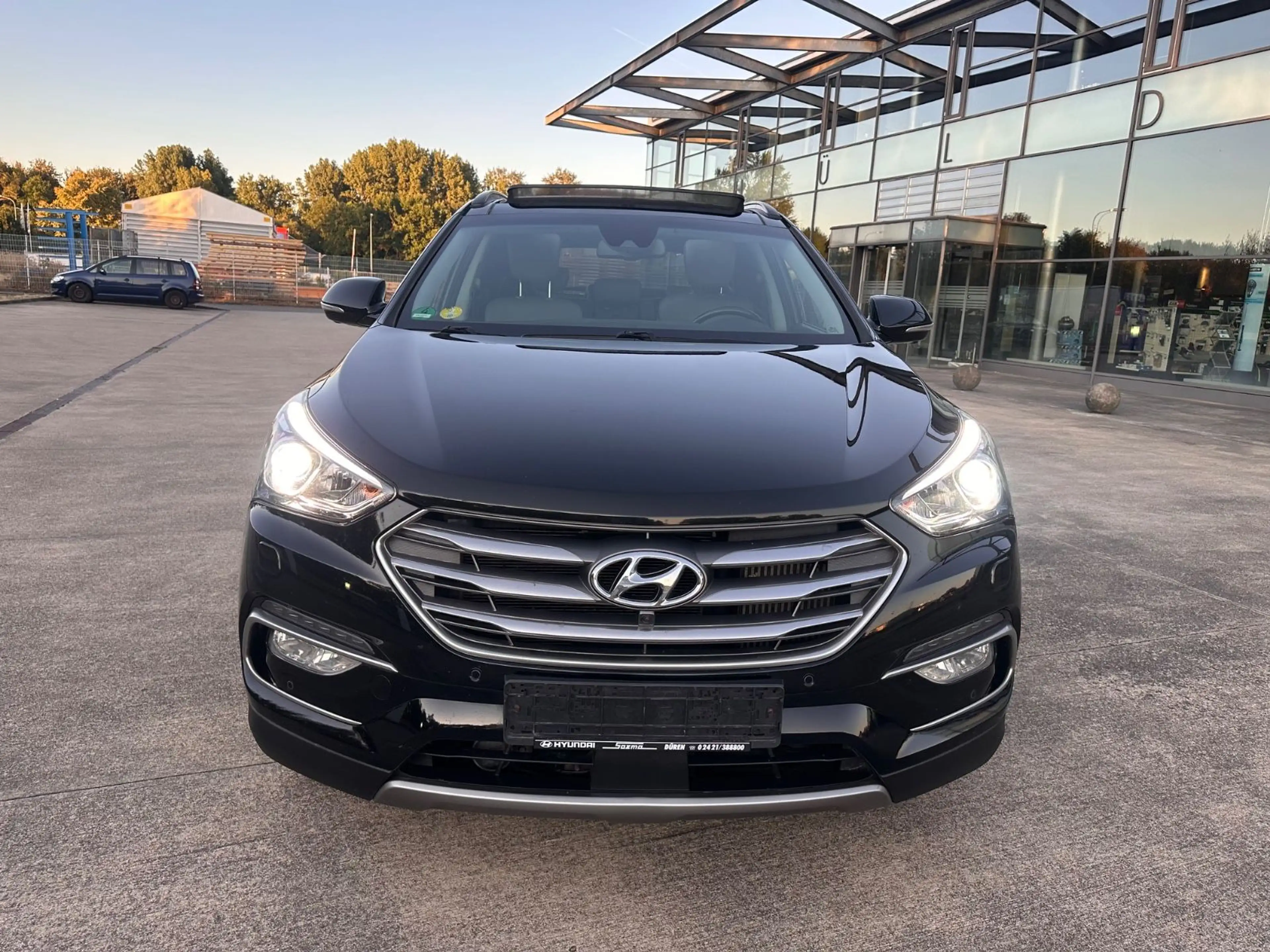 Hyundai SANTA FE blue Premium 4WD*AHK*7Si*Pano*360Cam. — photo 5