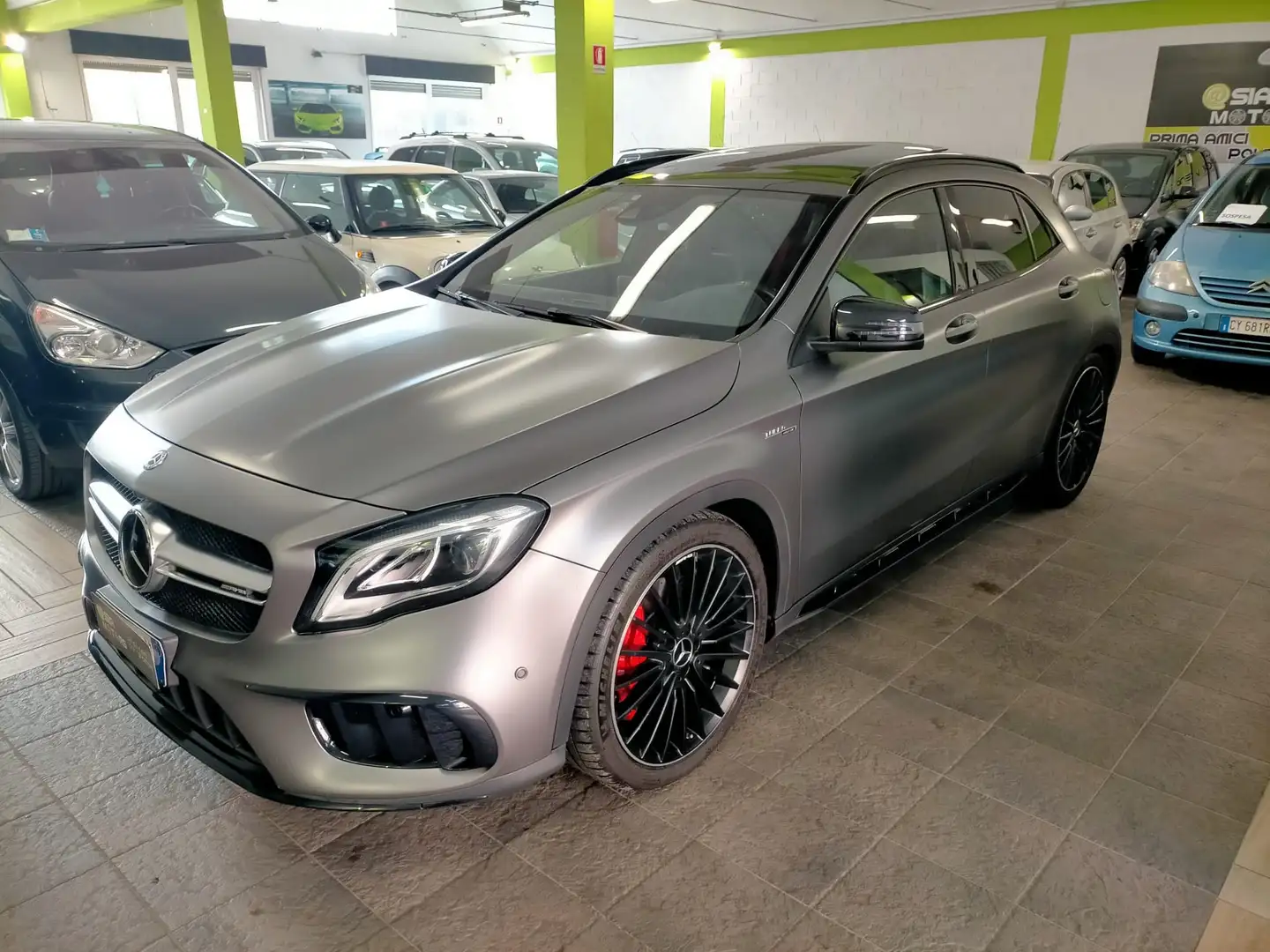 Mercedes-Benz GLA 45 AMG GLA 45 AMG 4matic 381cv auto Unico Proprie. Grijs - 1
