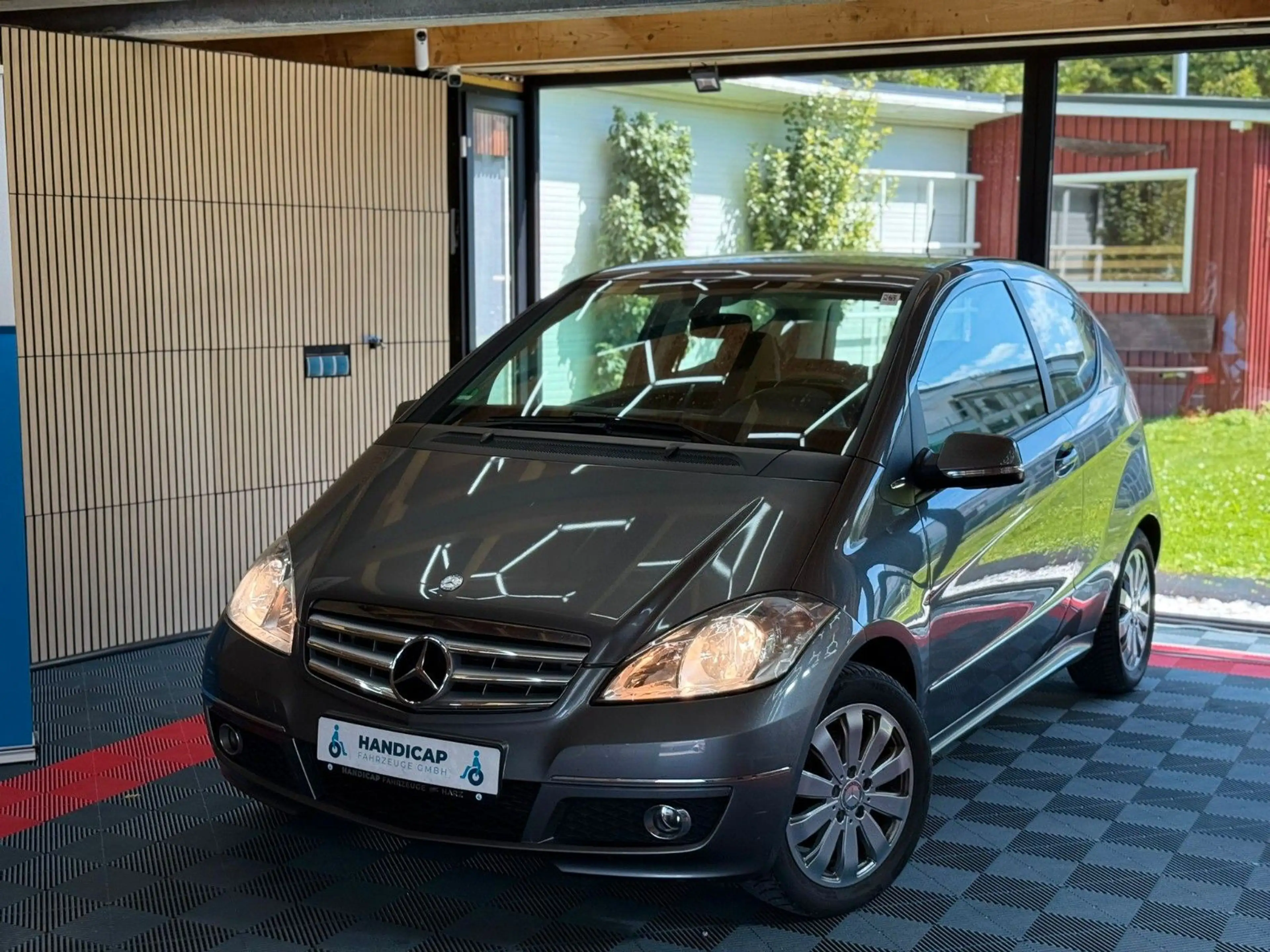 Mercedes-Benz A 150 AVANTGARDE — photo 3