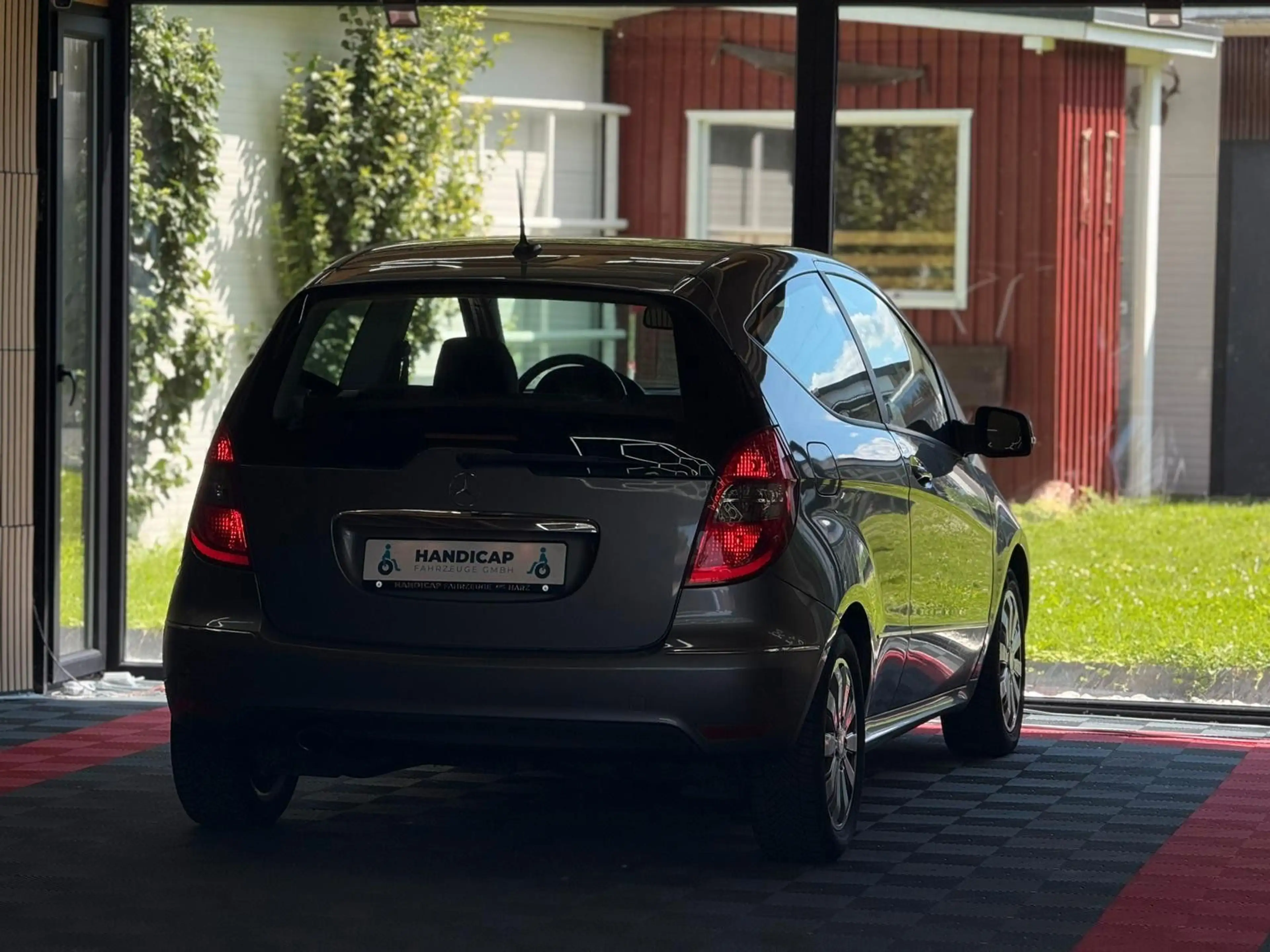 Mercedes-Benz A 150 AVANTGARDE — photo 27